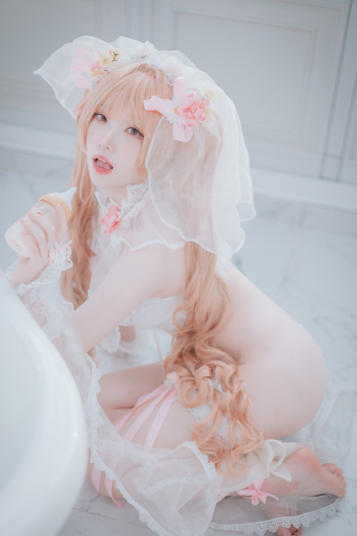 xgyw.top_[DJAWA]No.224_模特Bambi_God Mother Heket主题性感粉白色情趣服秀火辣身材诱惑写真201P