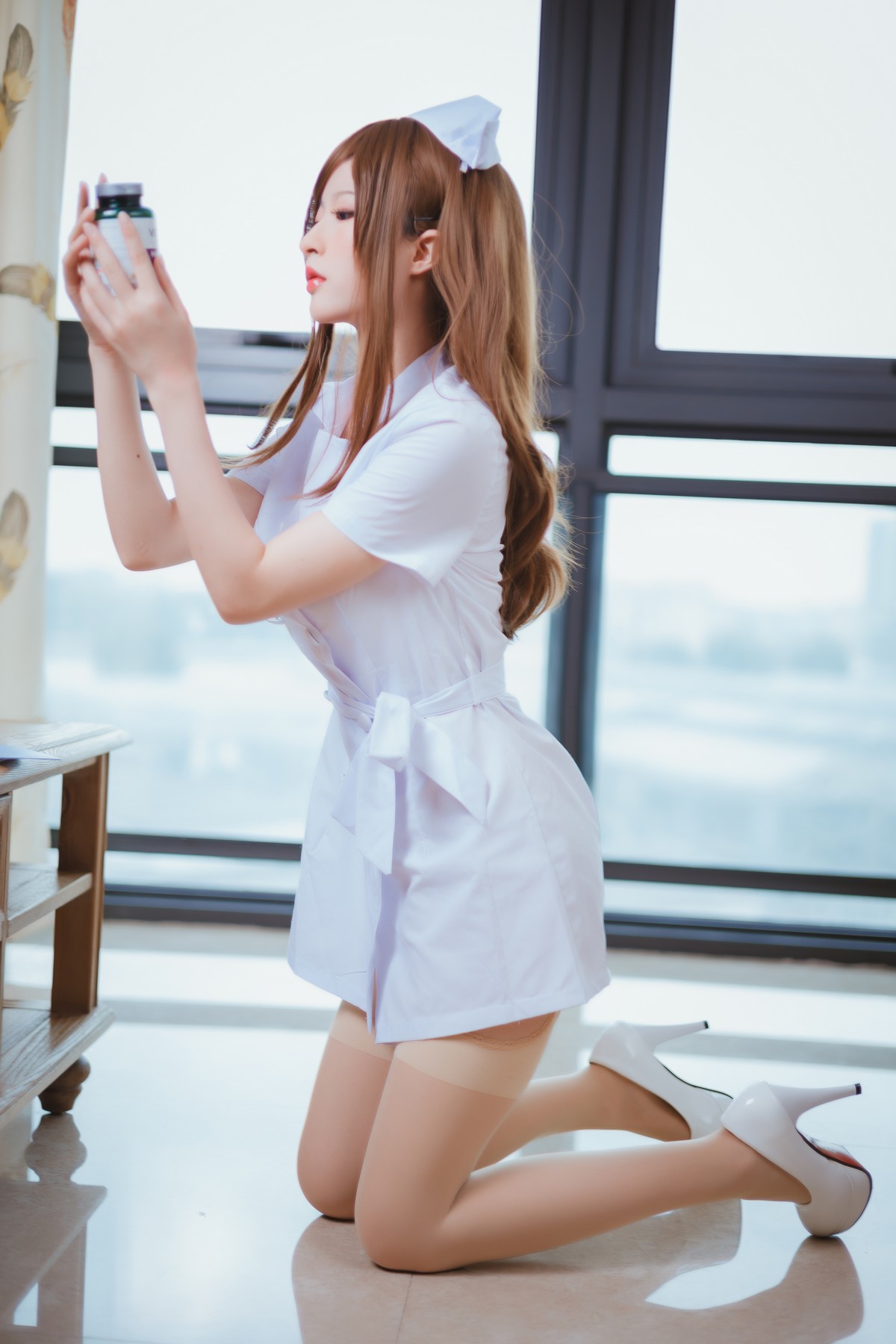 xgyw.top_性感尤物清水由乃家庭护士主题私房半脱护士装露性感白色蕾丝内衣完美诱惑写真77P