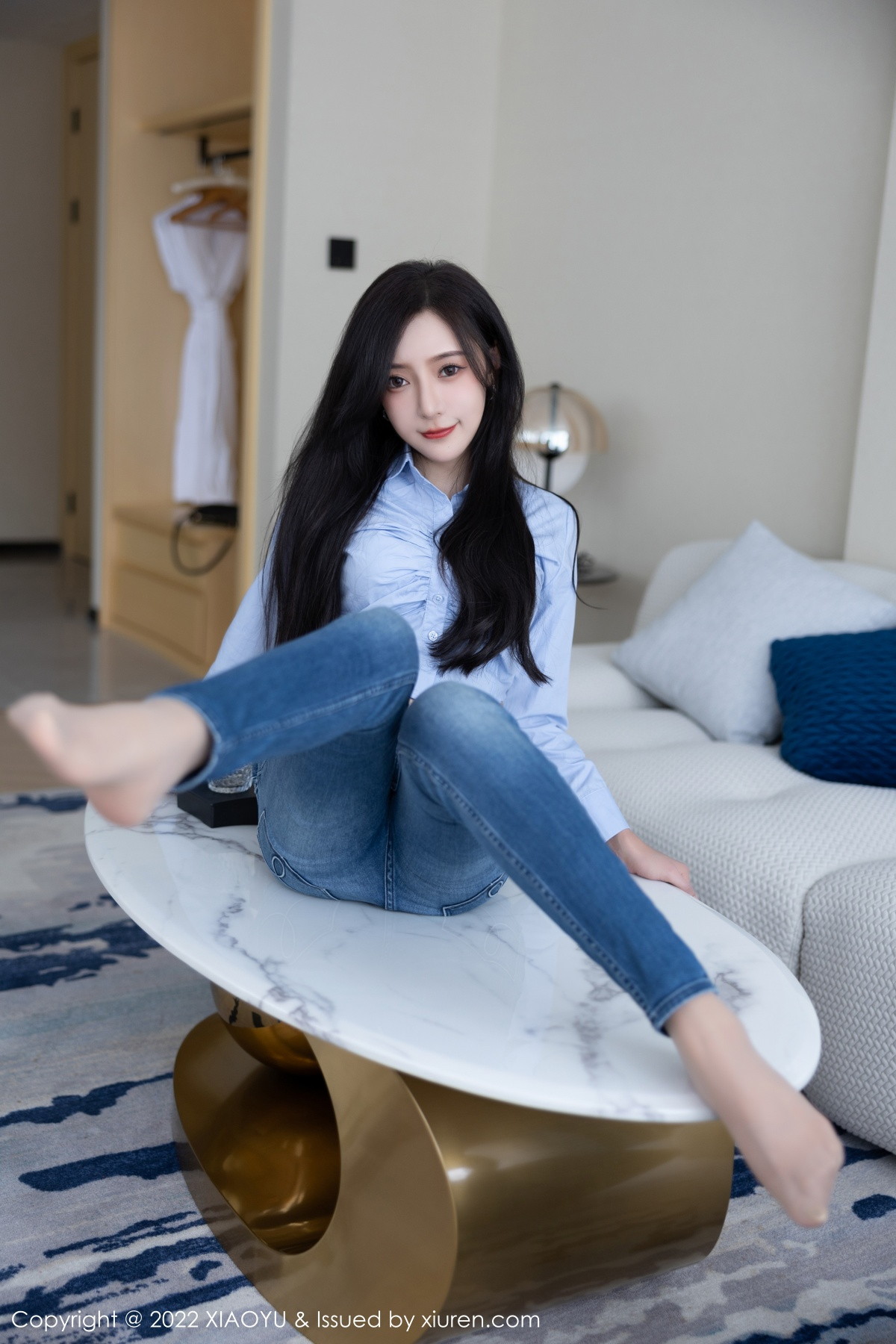xgyw.top_[XiaoYu画语界]Vol.904_女神王馨瑶yanni杭州旅拍浅蓝T恤配牛仔裤露白色内衣诱惑写真88P