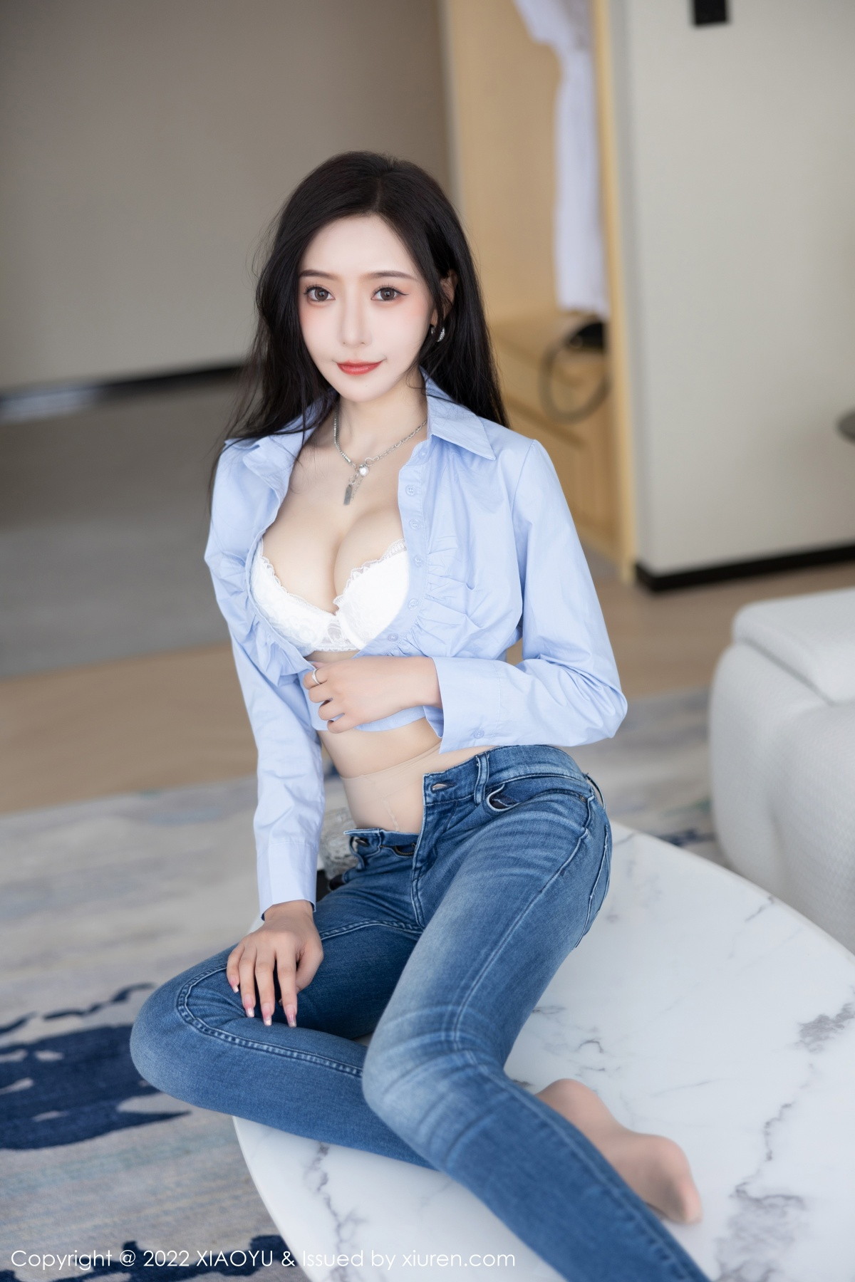 xgyw.top_[XiaoYu画语界]Vol.904_女神王馨瑶yanni杭州旅拍浅蓝T恤配牛仔裤露白色内衣诱惑写真88P
