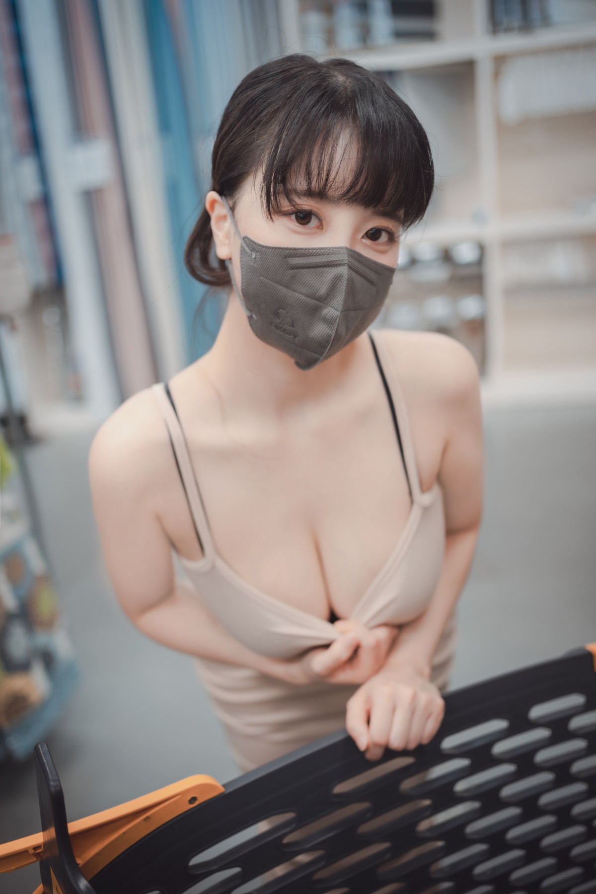 xgyw.top_[DJAWA]No.226_模特ZziZzi_New Town Bride主题性感厨娘装黑色内裤秀翘臀诱惑写真207P