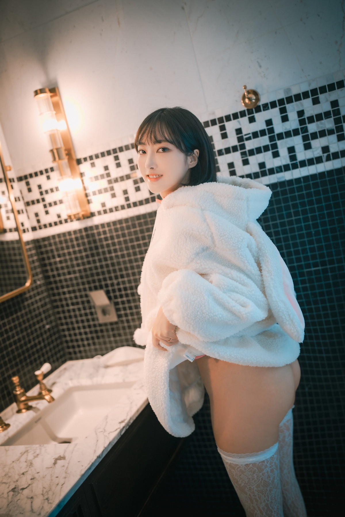 xgyw.top_[DJAWA]No.225_模特HaNari_Knotting Class主题户外脱白色外衣露粉色情趣捆绑诱惑写真69P