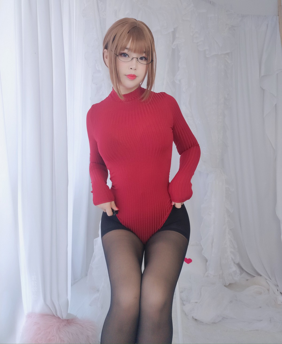 xgyw.top_Coser妹子你烨烨马修主题黑色露胸连体衣 红色连体衣配超薄黑丝秀翘臀诱惑写真127P