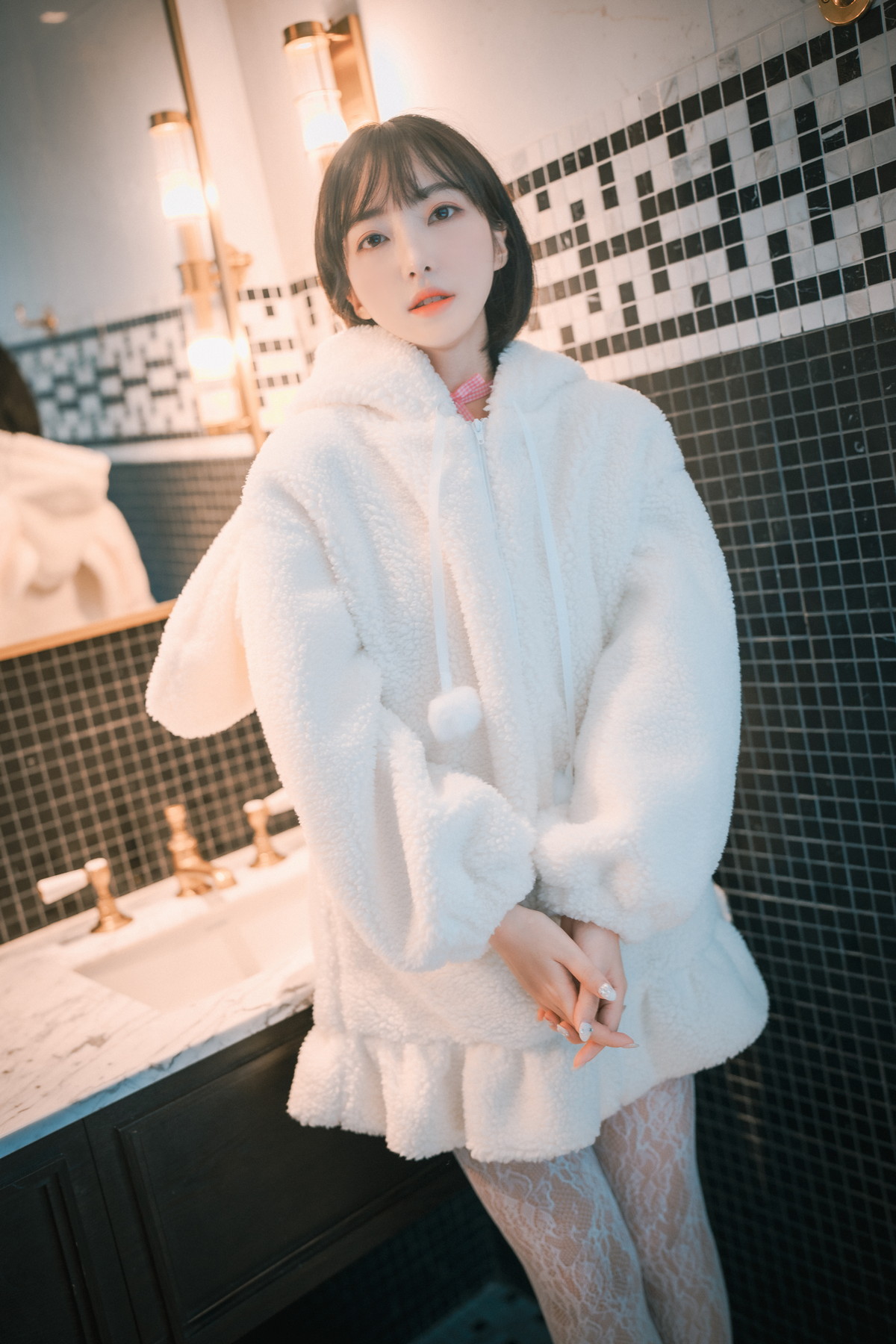 xgyw.top_[DJAWA]No.225_模特HaNari_Knotting Class主题户外脱白色外衣露粉色情趣捆绑诱惑写真69P