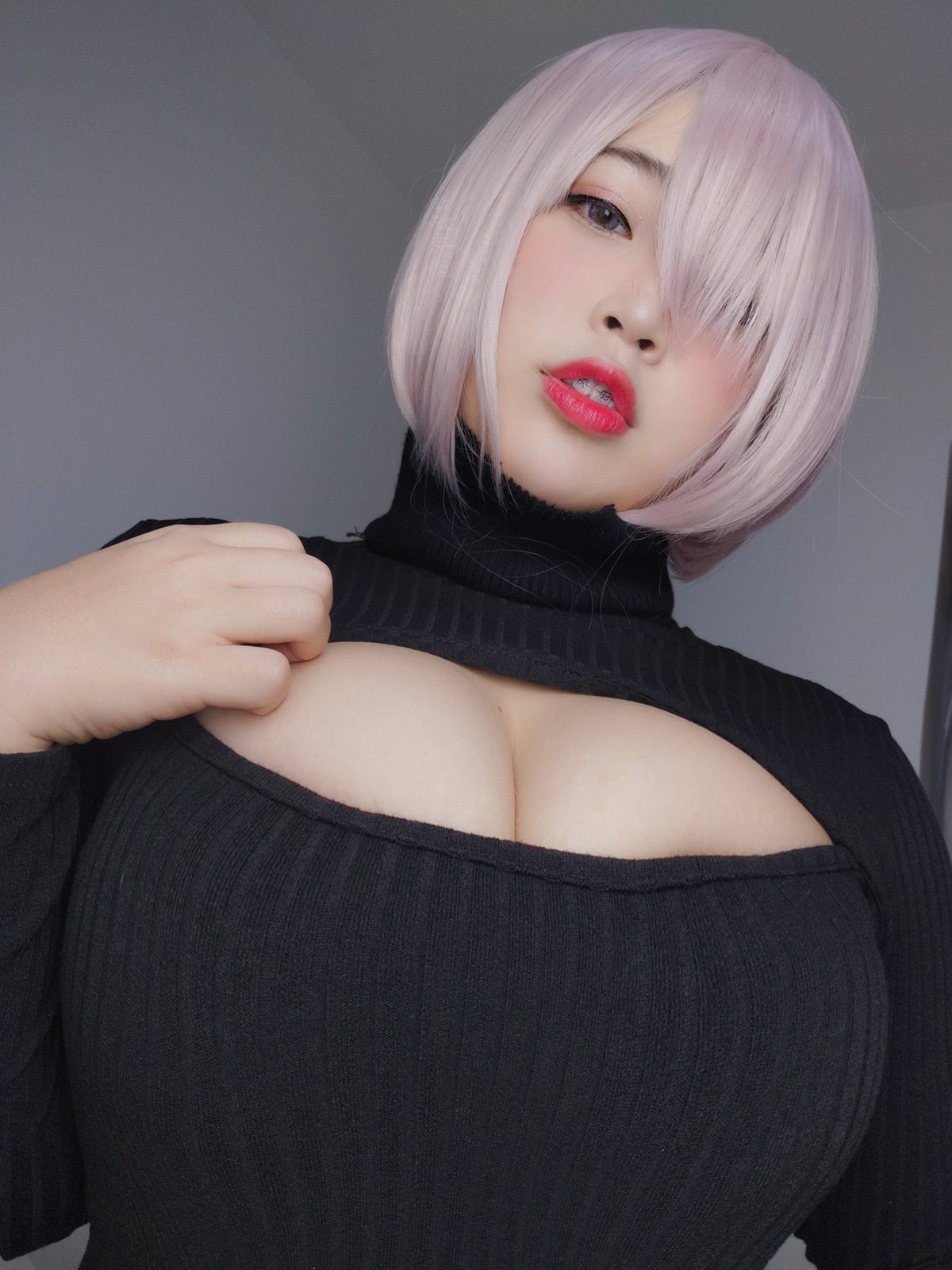 xgyw.top_Coser妹子你烨烨马修主题黑色露胸连体衣 红色连体衣配超薄黑丝秀翘臀诱惑写真127P