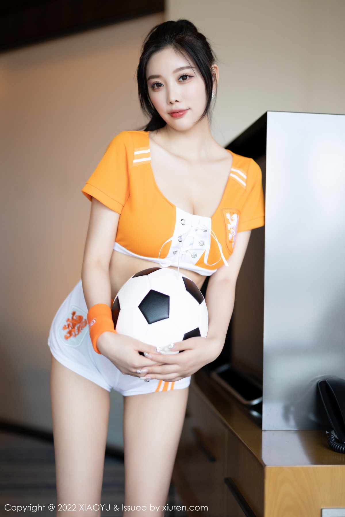 xgyw.top_[XiaoYu画语界]Vol.907_女神杨晨晨Yome足球宝贝主题橙色运动服饰秀丰盈美胸诱惑写真86P