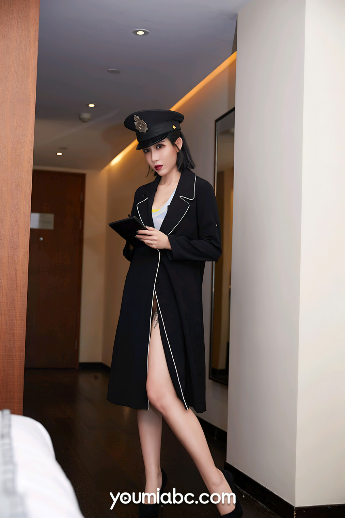xgyw.top_[YouMi尤蜜]Vol.860_模特安妮斯朵拉私房性感薄透连体衣半脱露豪乳遮点诱惑写真36P