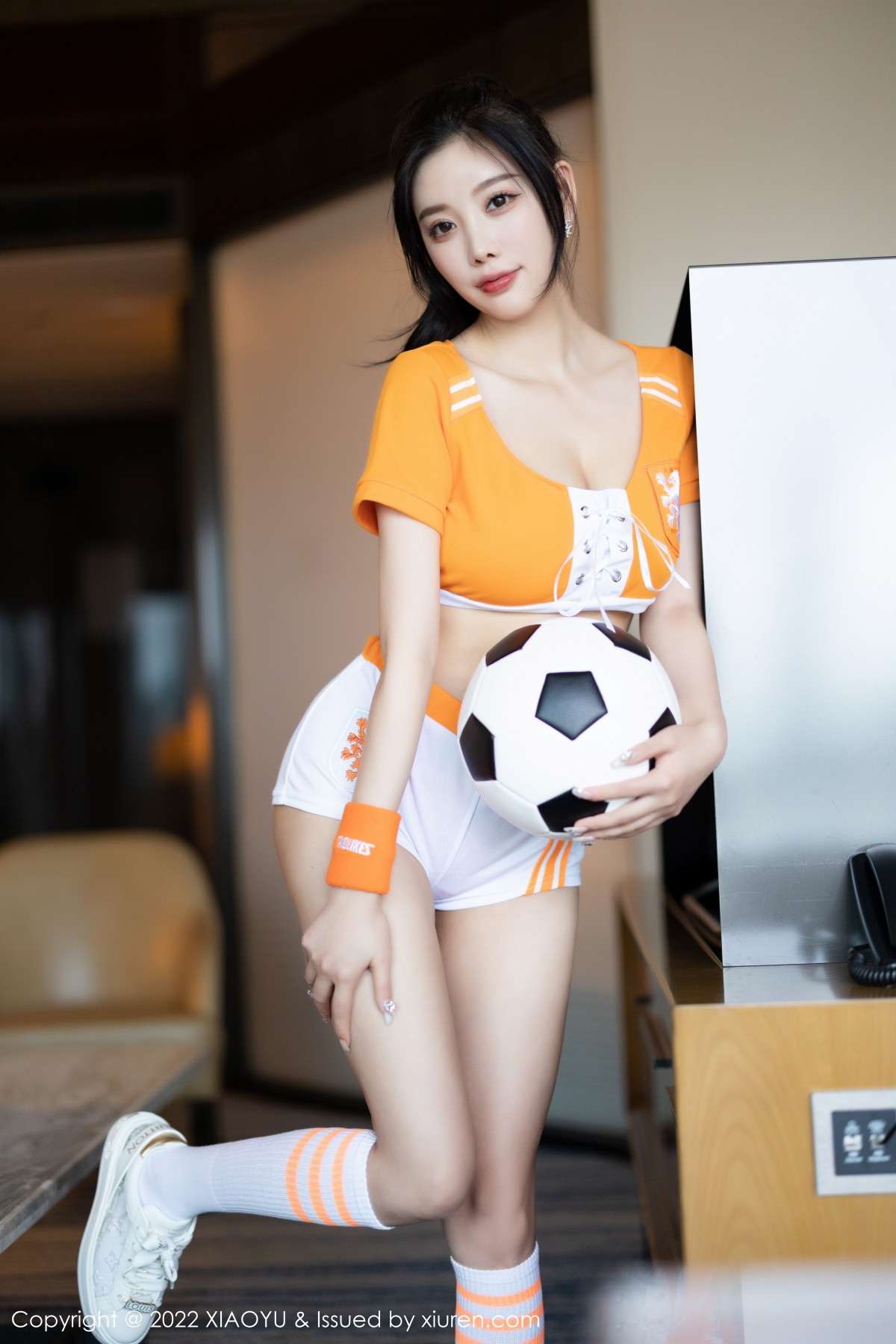 xgyw.top_[XiaoYu画语界]Vol.907_女神杨晨晨Yome足球宝贝主题橙色运动服饰秀丰盈美胸诱惑写真86P