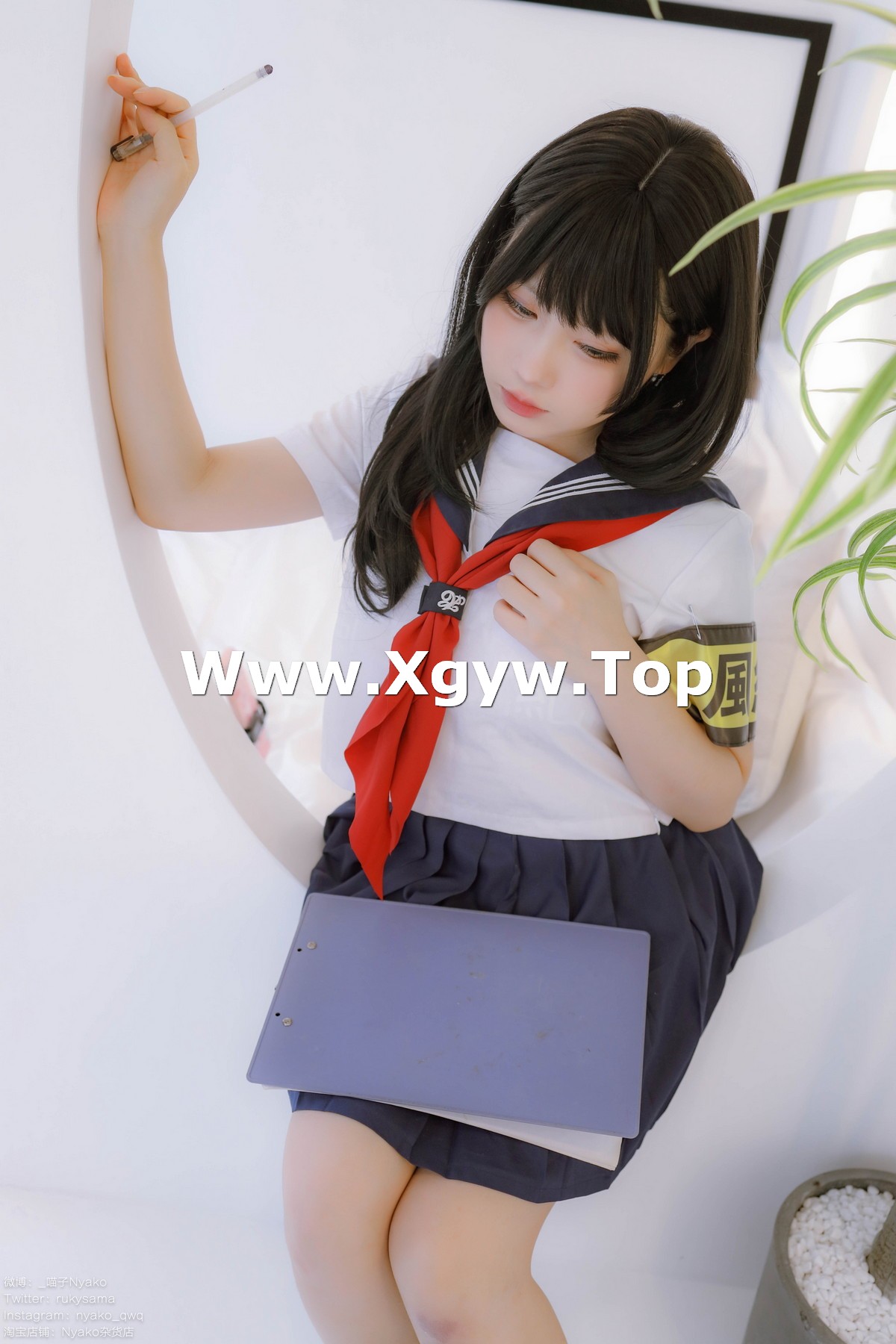 xgyw.top_网络美女Nyako喵子风纪委员主题私房半脱性感学生装露风纪内衣撩人诱惑写真85P