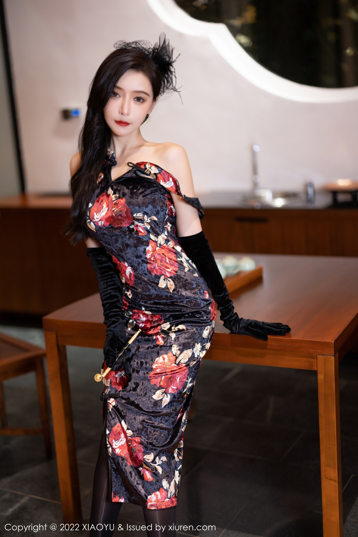 xgyw.top_[XiaoYu画语界]Vol.909_女神王馨瑶yanni脱性感深色旗袍露红色内衣配开档黑丝诱惑写真90P