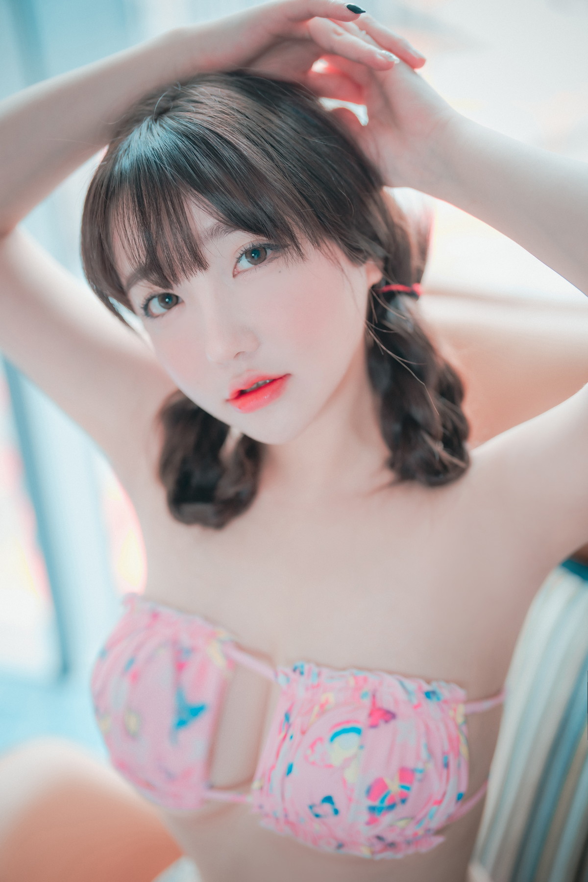 xgyw.top_[DJAWA]No.227_模特Ye-Eun_Staycation主题私房性感内衣系列半脱露火辣身材诱惑写真135P