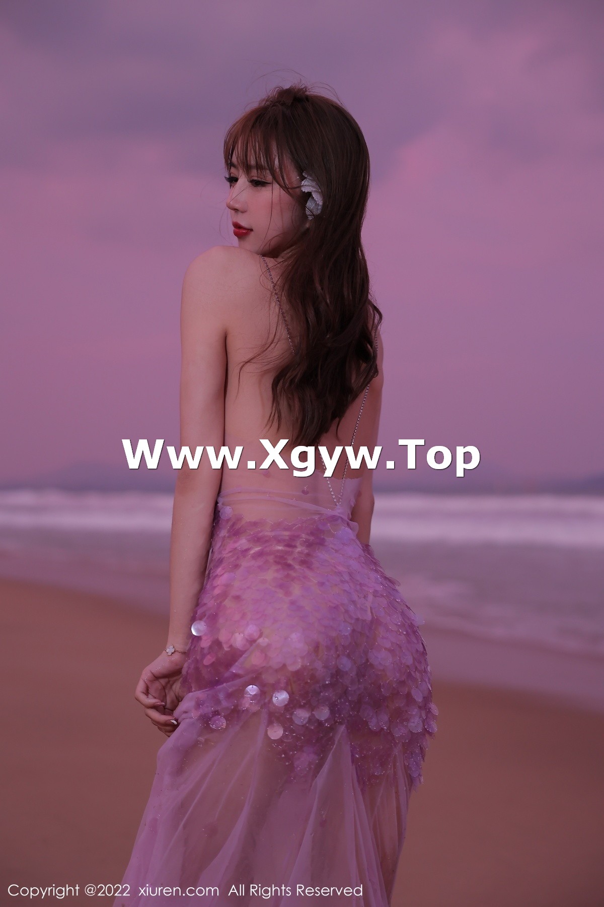 xgyw.top_XiuRen第5890期_模特tina_甜仔海南旅拍沙滩场景粉色真空裙秀凹凸身材诱惑写真53P