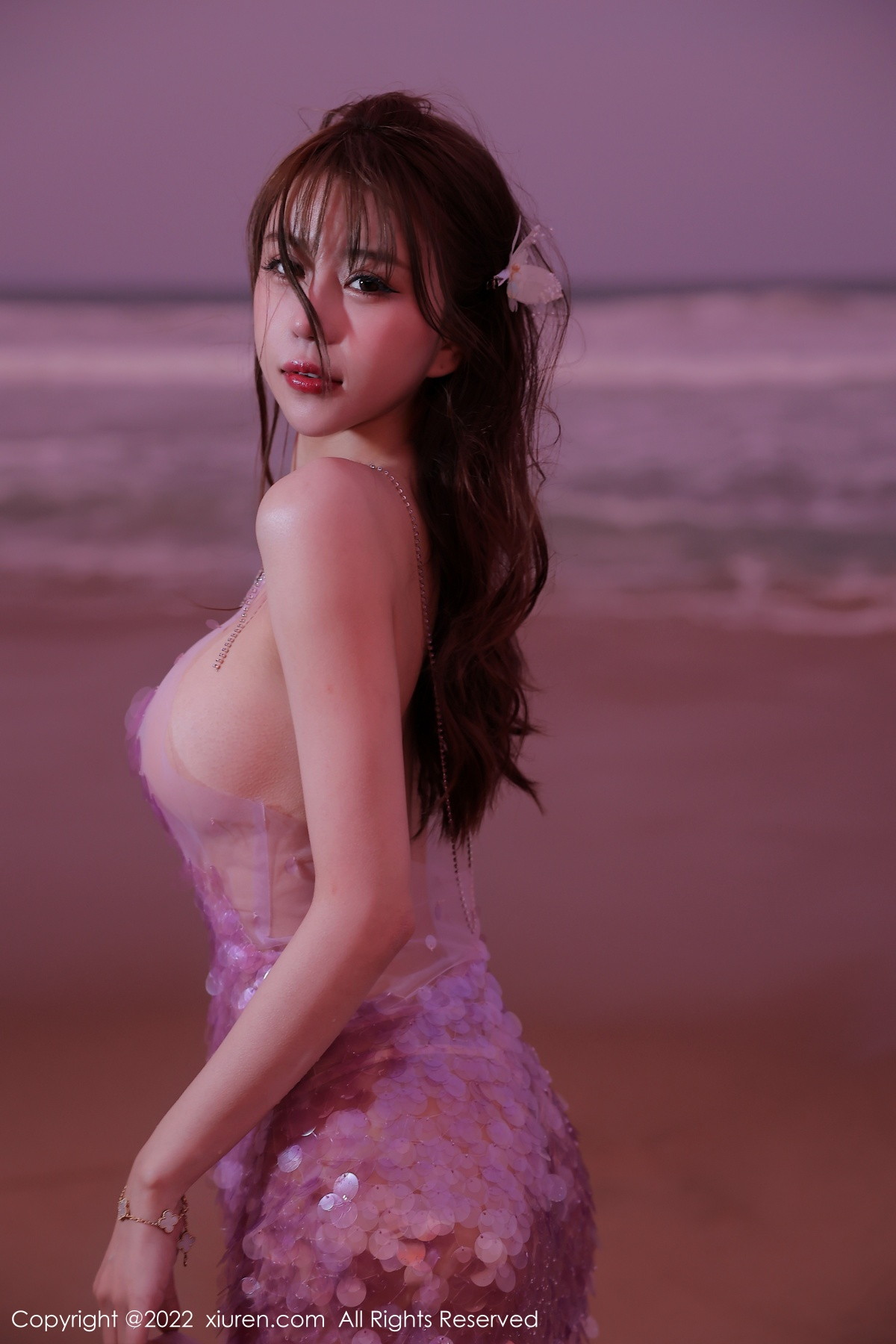 xgyw.top_XiuRen第5890期_模特tina_甜仔海南旅拍沙滩场景粉色真空裙秀凹凸身材诱惑写真53P