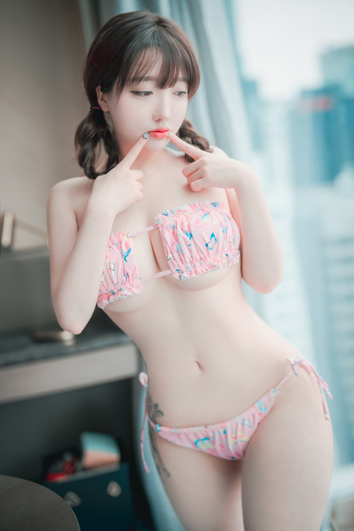xgyw.top_[DJAWA]No.227_模特Ye-Eun_Staycation主题私房性感内衣系列半脱露火辣身材诱惑写真135P