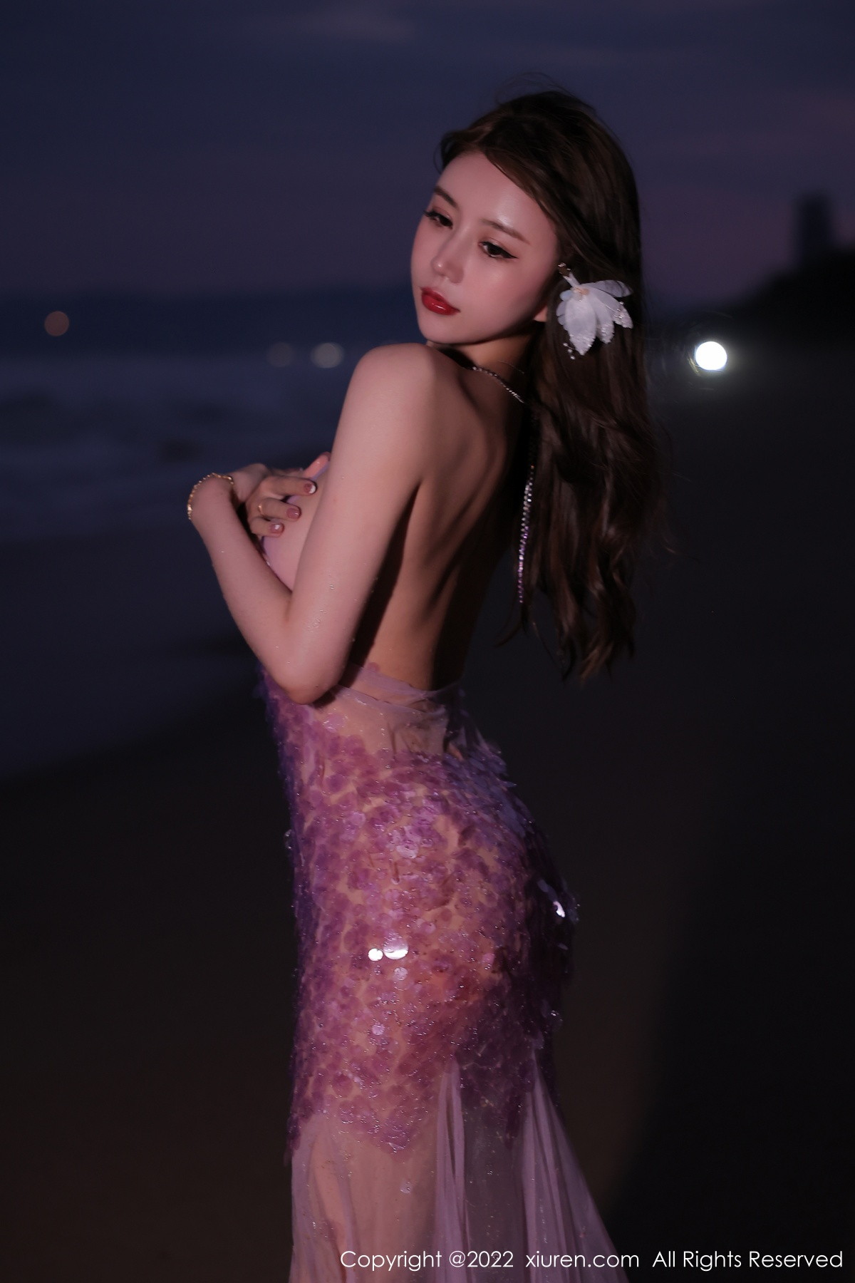 xgyw.top_XiuRen第5890期_模特tina_甜仔海南旅拍沙滩场景粉色真空裙秀凹凸身材诱惑写真53P