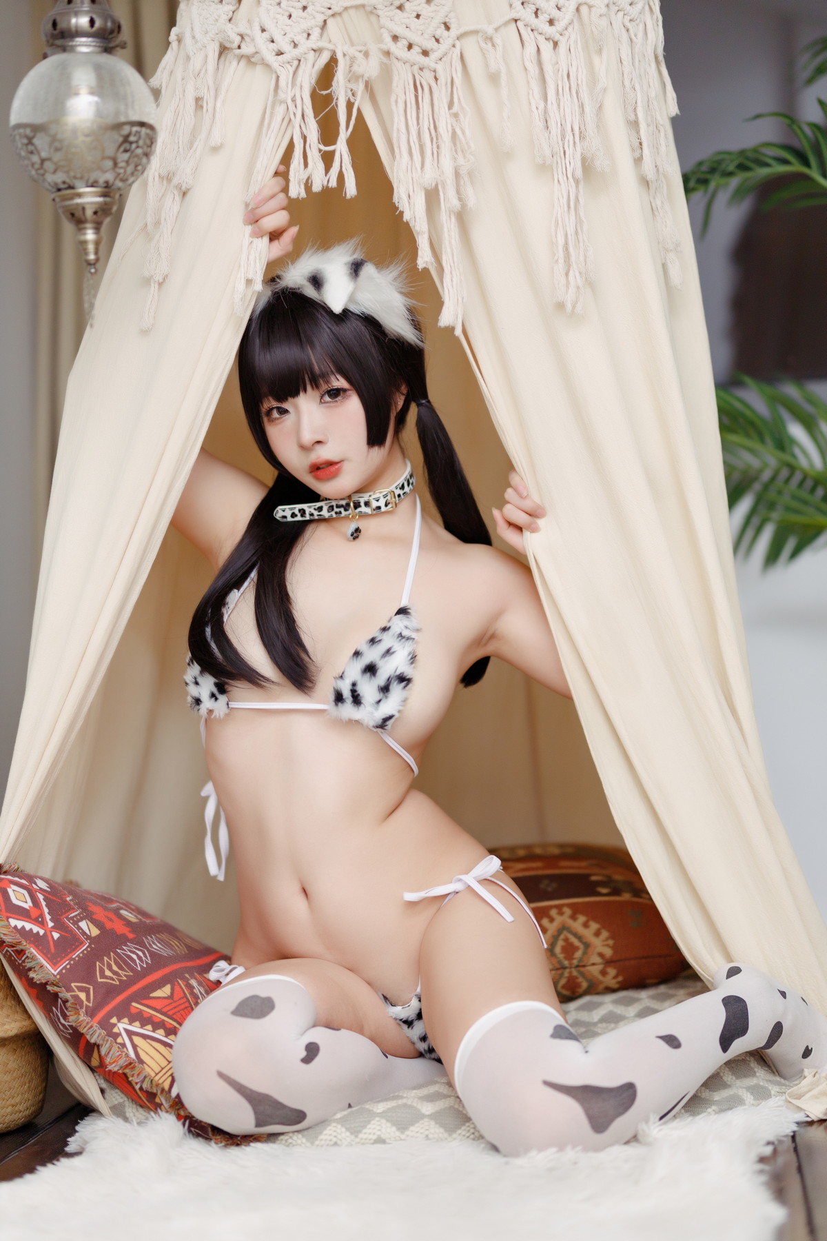 xgyw.top_网络美女yuuhui玉汇＆胡桃猫宠物情人主题性感姐妹花私房内衣系列惹火诱惑写真170P