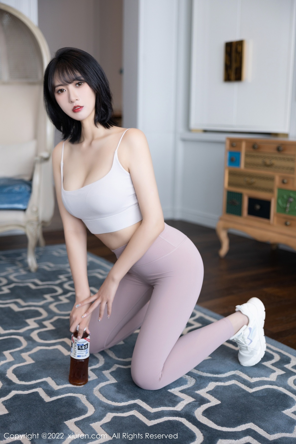 xgyw.top_XiuRen第5885期_模特林子遥性感浅色瑜伽服半脱露超薄无内肉丝秀翘臀诱惑写真88P