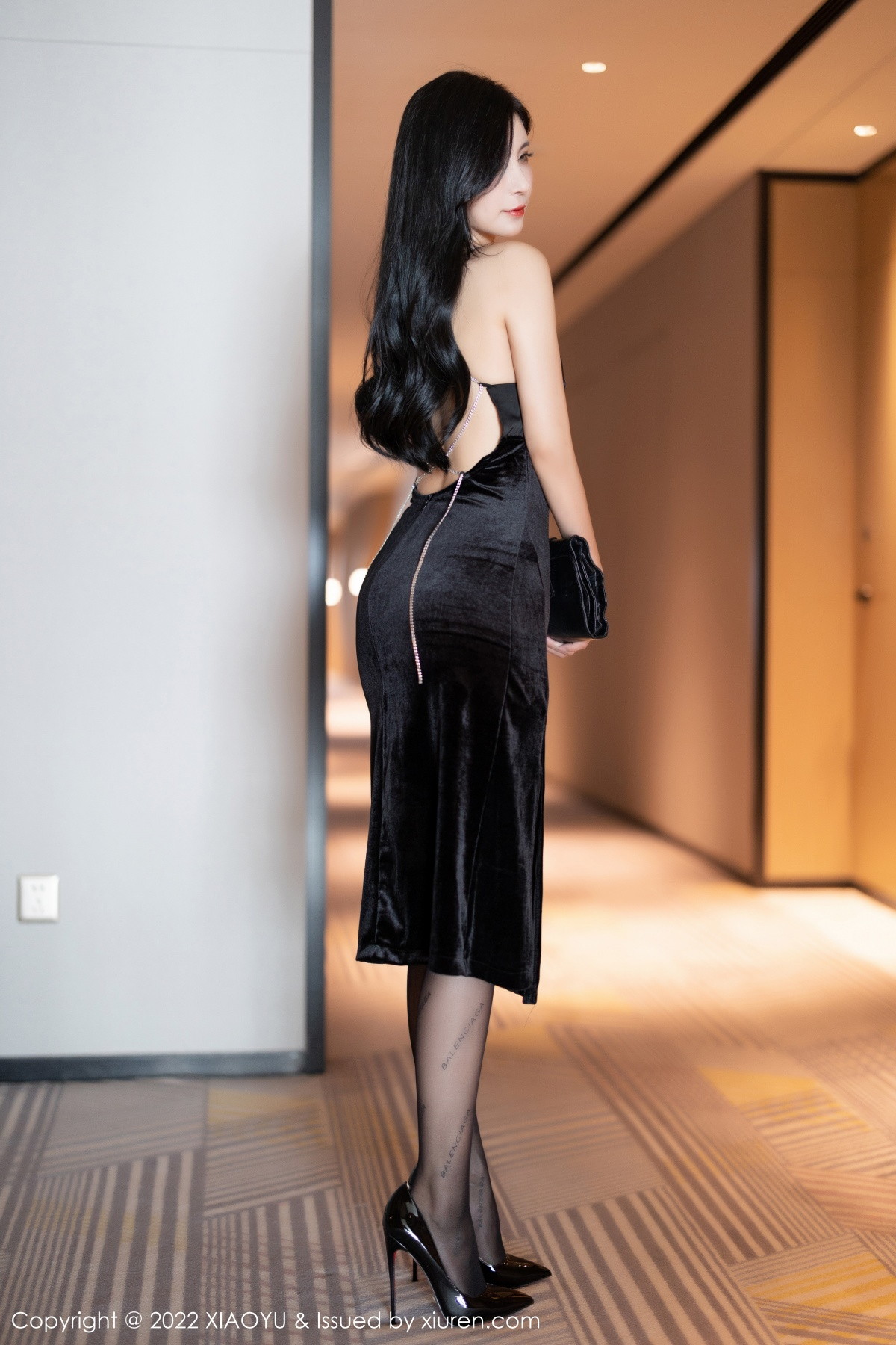 xgyw.top_[XiaoYu画语界]Vol.908_模特小蛮妖Yummy黑色露肩裙 浅色情趣蕾丝旗袍迷人诱惑写真86P