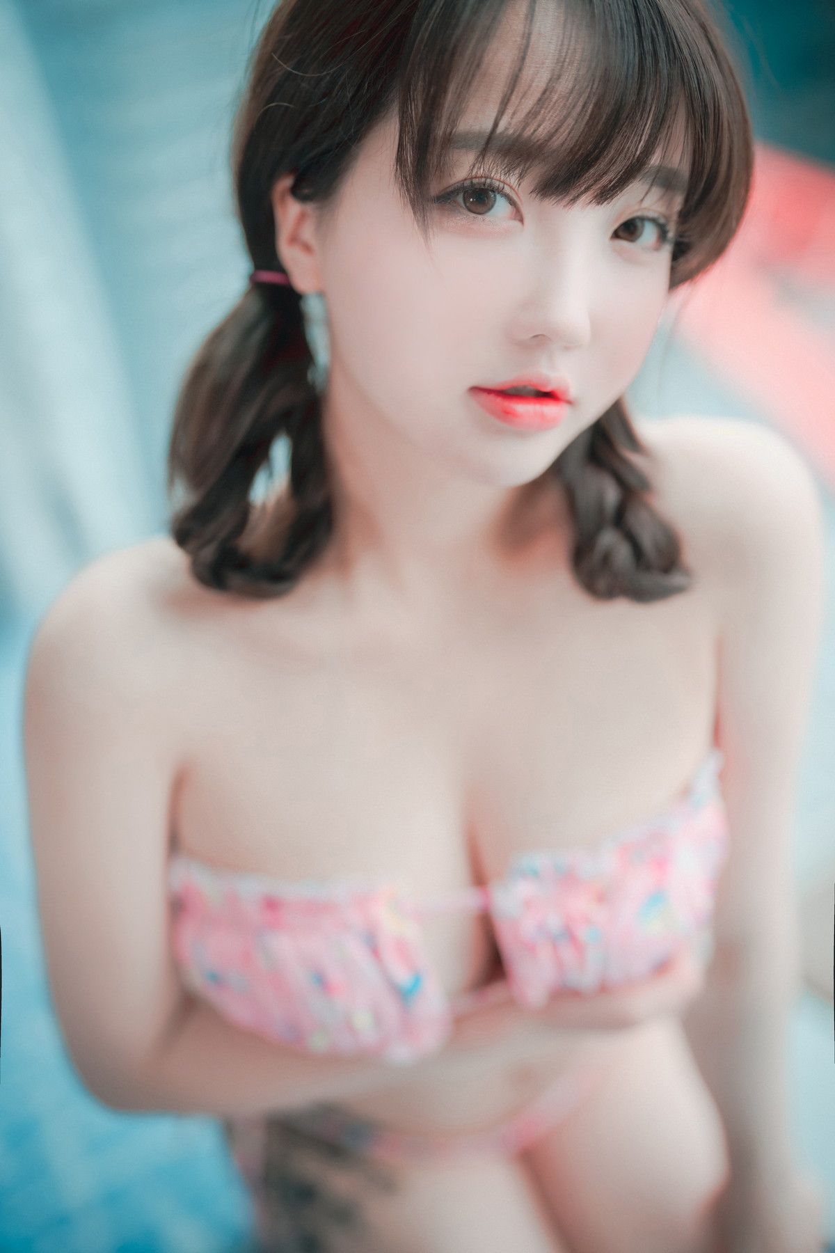 xgyw.top_[DJAWA]No.227_模特Ye-Eun_Staycation主题私房性感内衣系列半脱露火辣身材诱惑写真135P