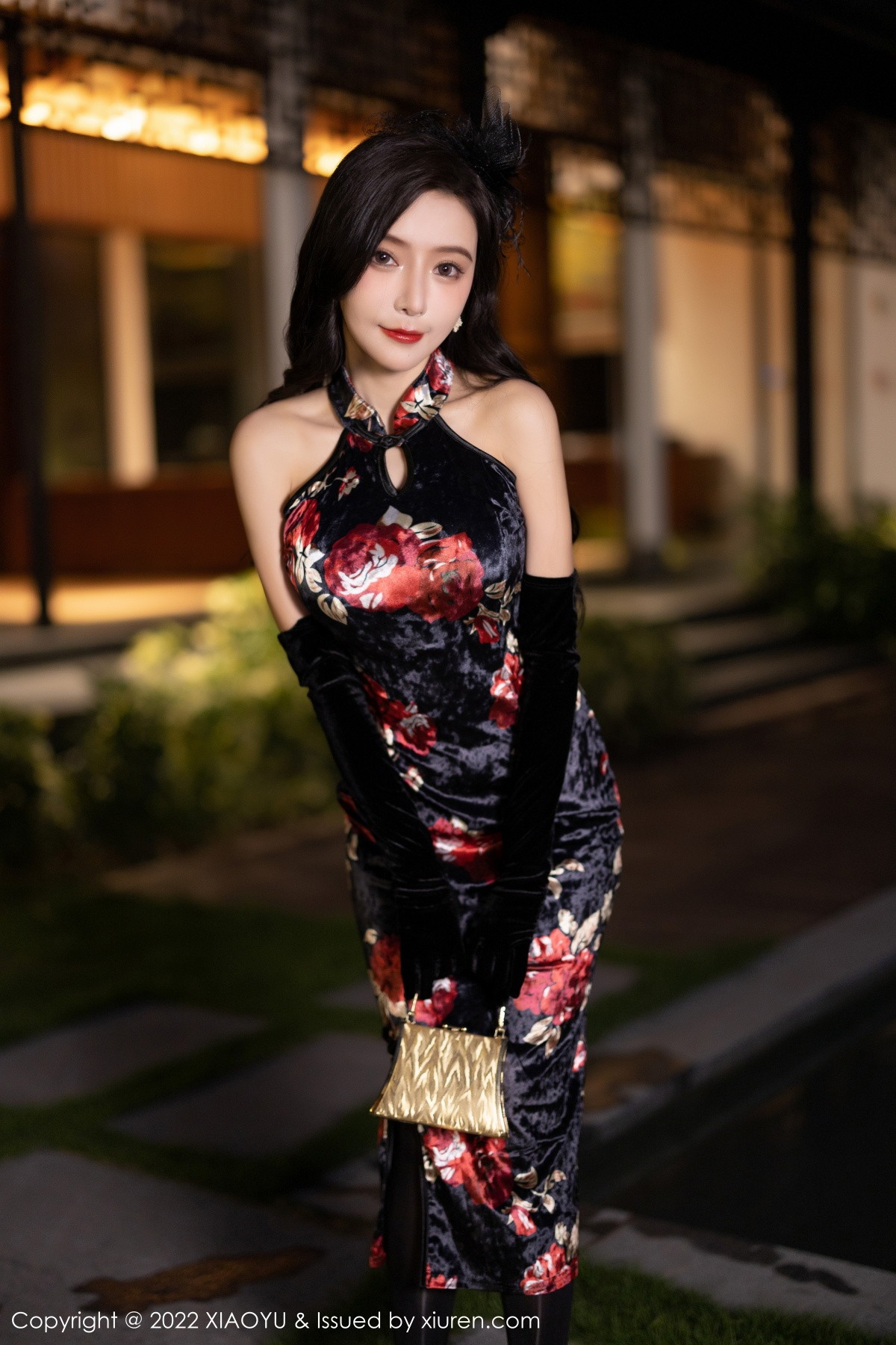 xgyw.top_[XiaoYu画语界]Vol.909_女神王馨瑶yanni脱性感深色旗袍露红色内衣配开档黑丝诱惑写真90P