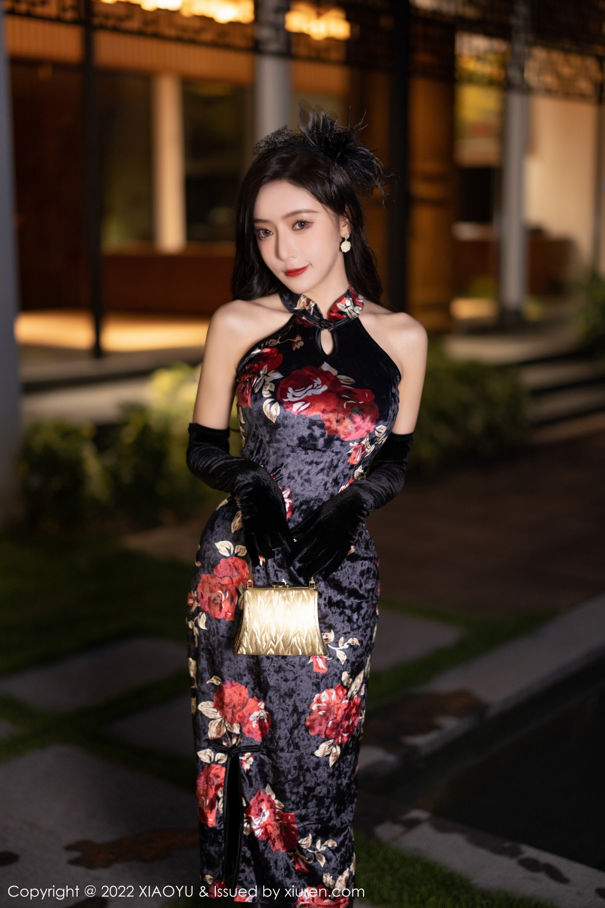 xgyw.top_[XiaoYu画语界]Vol.909_女神王馨瑶yanni脱性感深色旗袍露红色内衣配开档黑丝诱惑写真90P