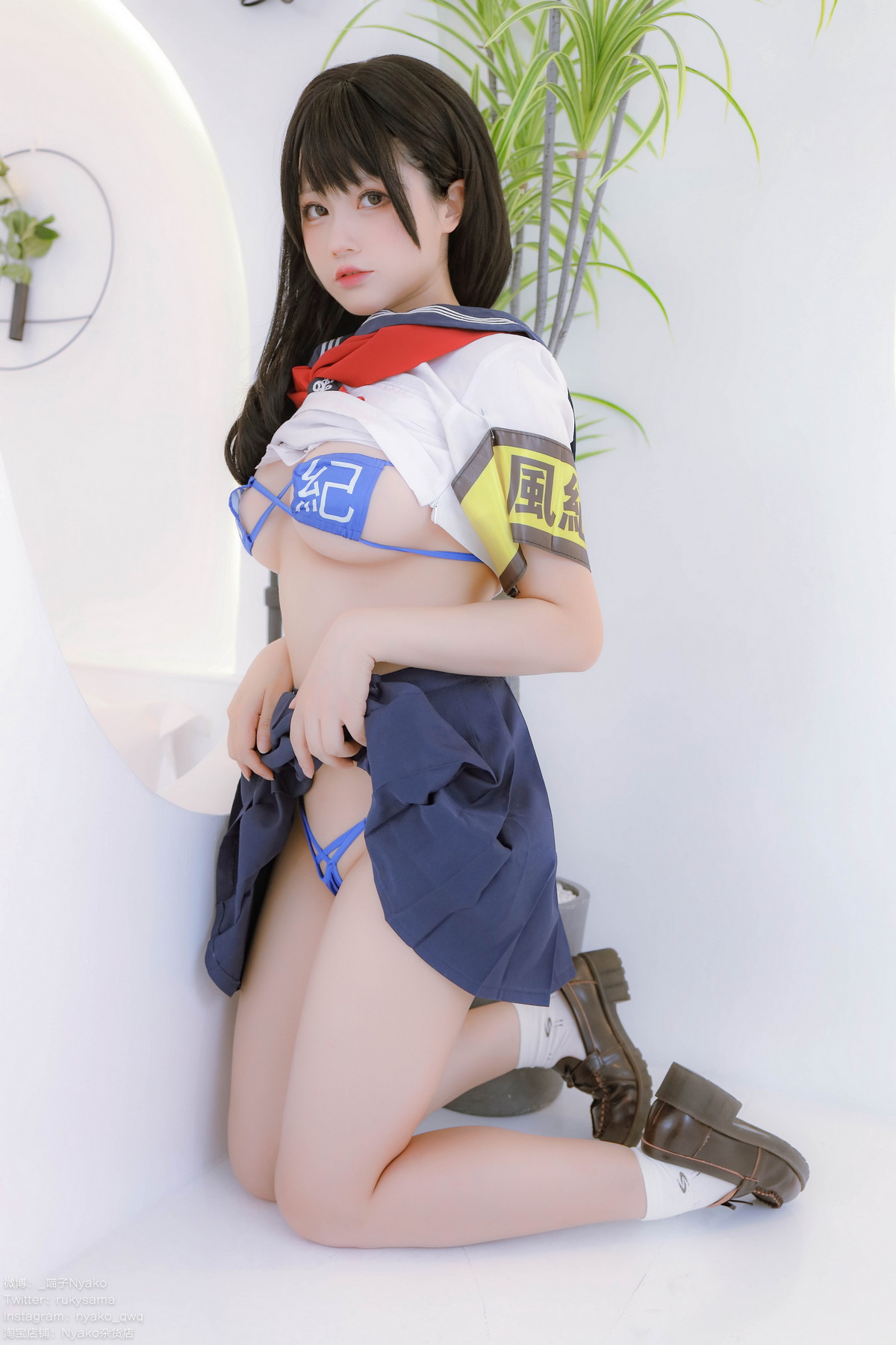 xgyw.top_网络美女Nyako喵子风纪委员主题私房半脱性感学生装露风纪内衣撩人诱惑写真85P