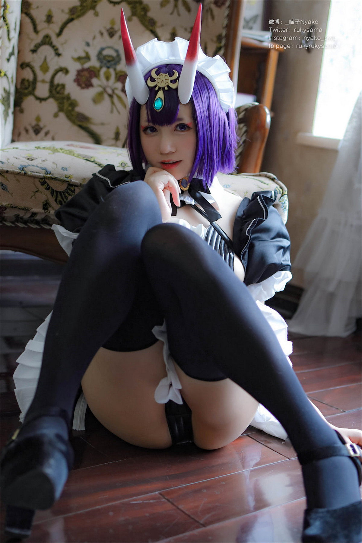 xgyw.top_网络美女Nyako喵子酒吞童子女仆主题私房性感女仆裙配黑丝吊袜秀翘臀诱惑写真42P