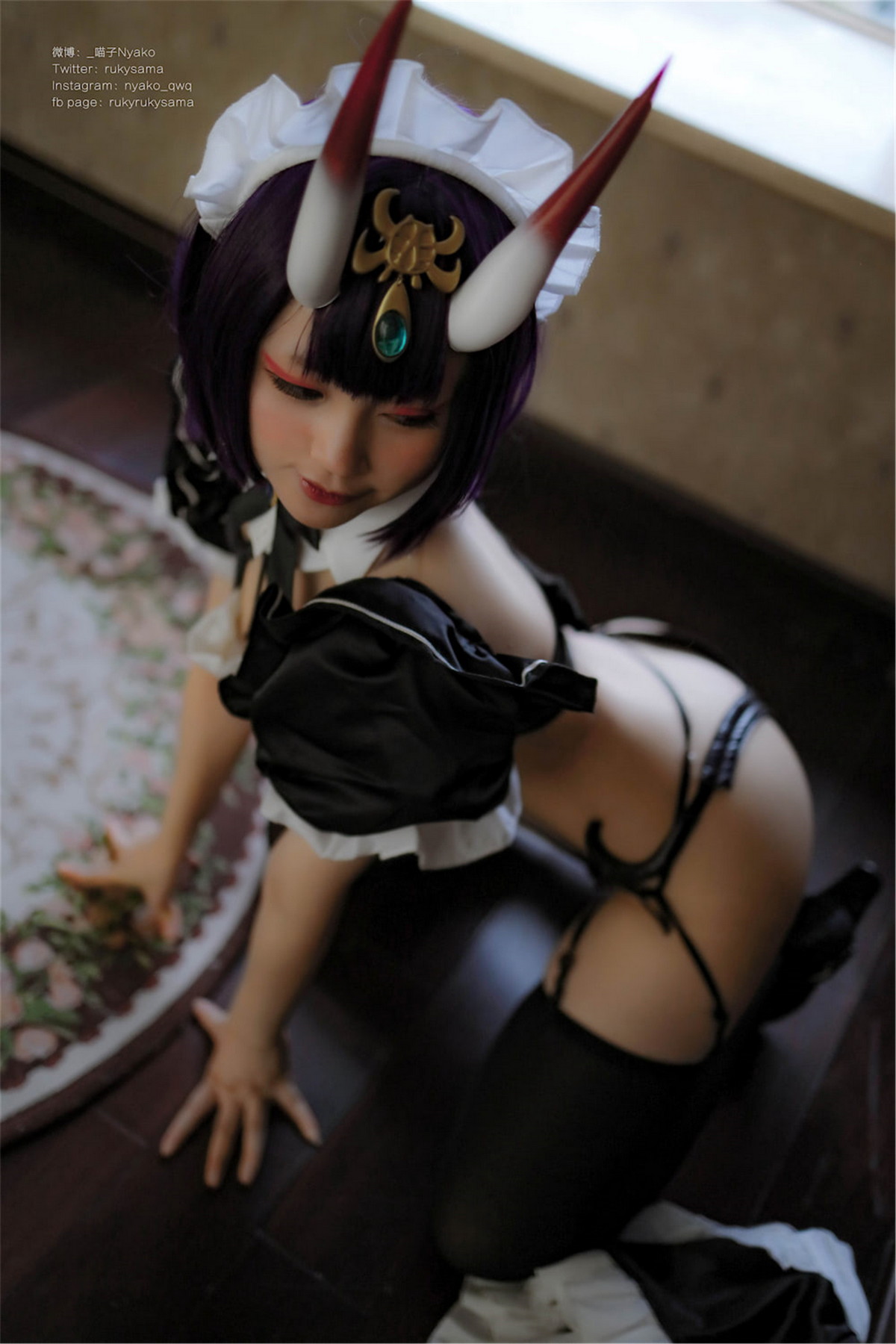 xgyw.top_网络美女Nyako喵子酒吞童子女仆主题私房性感女仆裙配黑丝吊袜秀翘臀诱惑写真42P