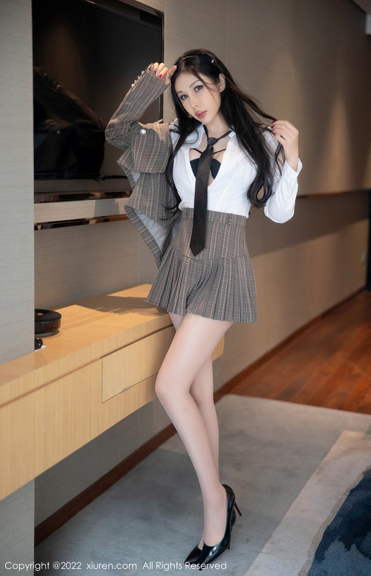 xgyw.top_XiuRen第5902期_模特田冰冰私房脱性感制服露黑色情趣内衣秀丰满身材诱惑写真79P