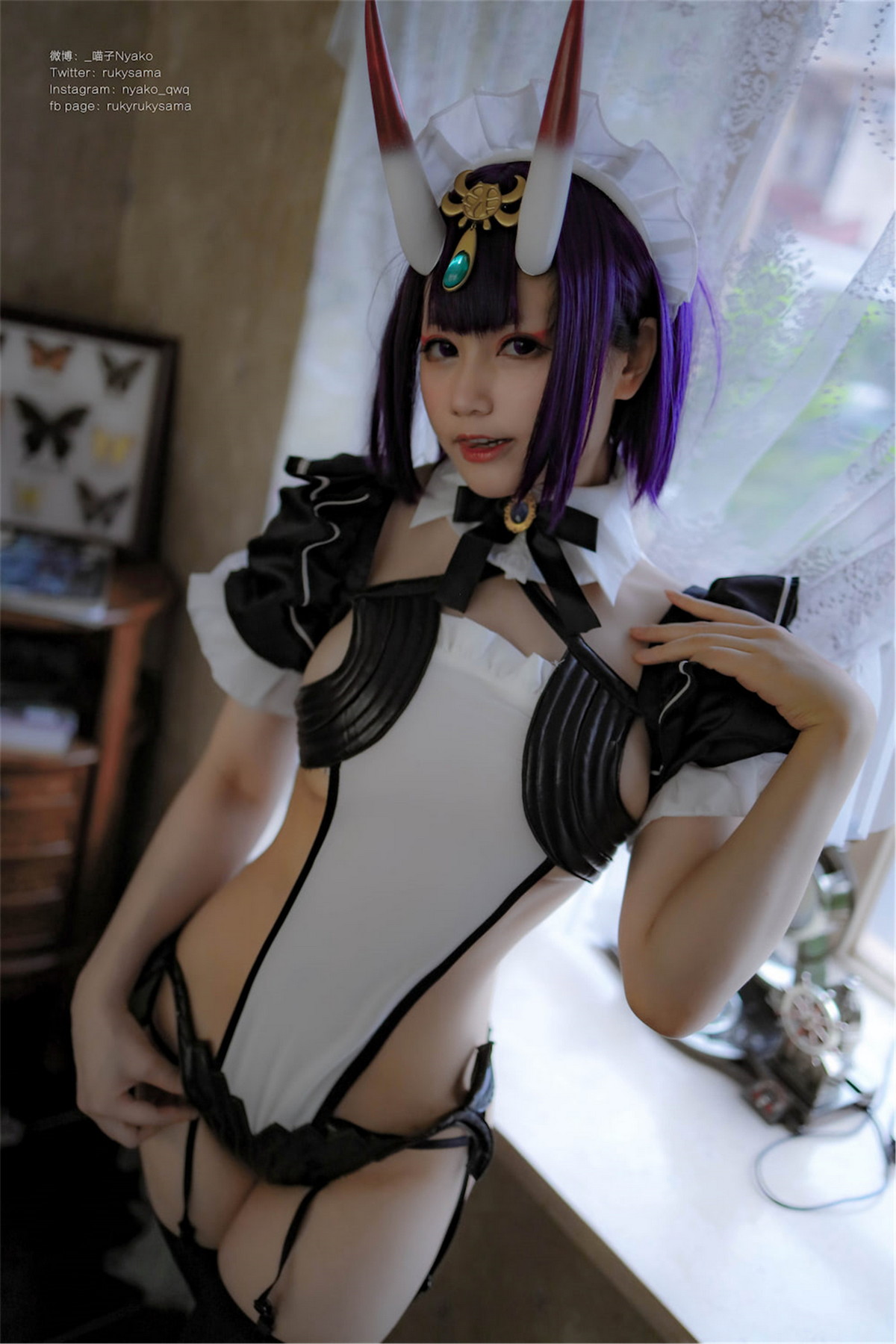 xgyw.top_网络美女Nyako喵子酒吞童子女仆主题私房性感女仆裙配黑丝吊袜秀翘臀诱惑写真42P