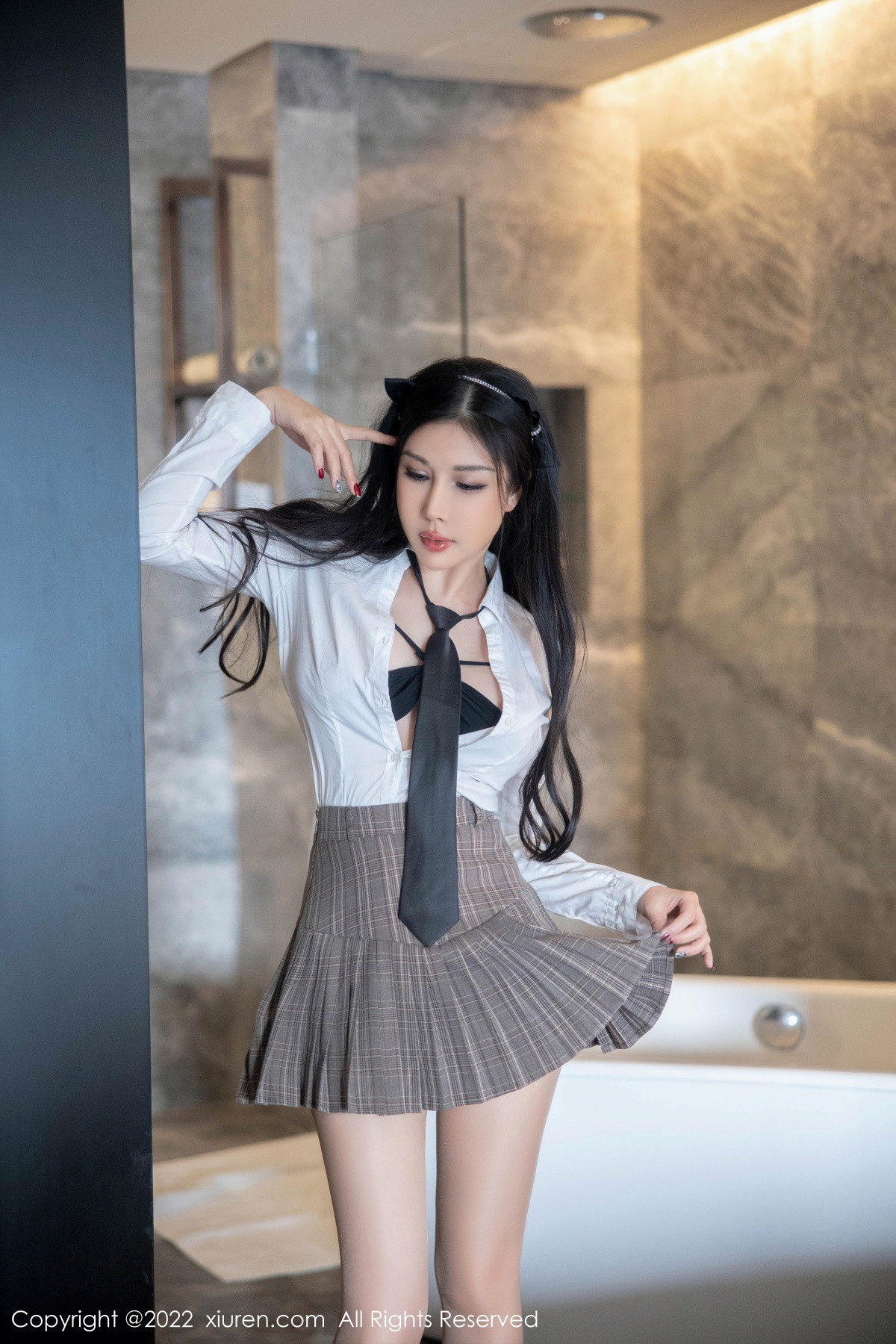xgyw.top_XiuRen第5902期_模特田冰冰私房脱性感制服露黑色情趣内衣秀丰满身材诱惑写真79P