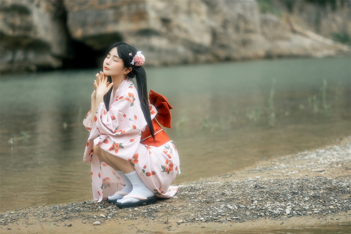 xgyw.top_网络美女桜井宁宁和服浴衣主题户外半脱露性感三点式内衣秀豪乳翘臀诱惑写真76P
