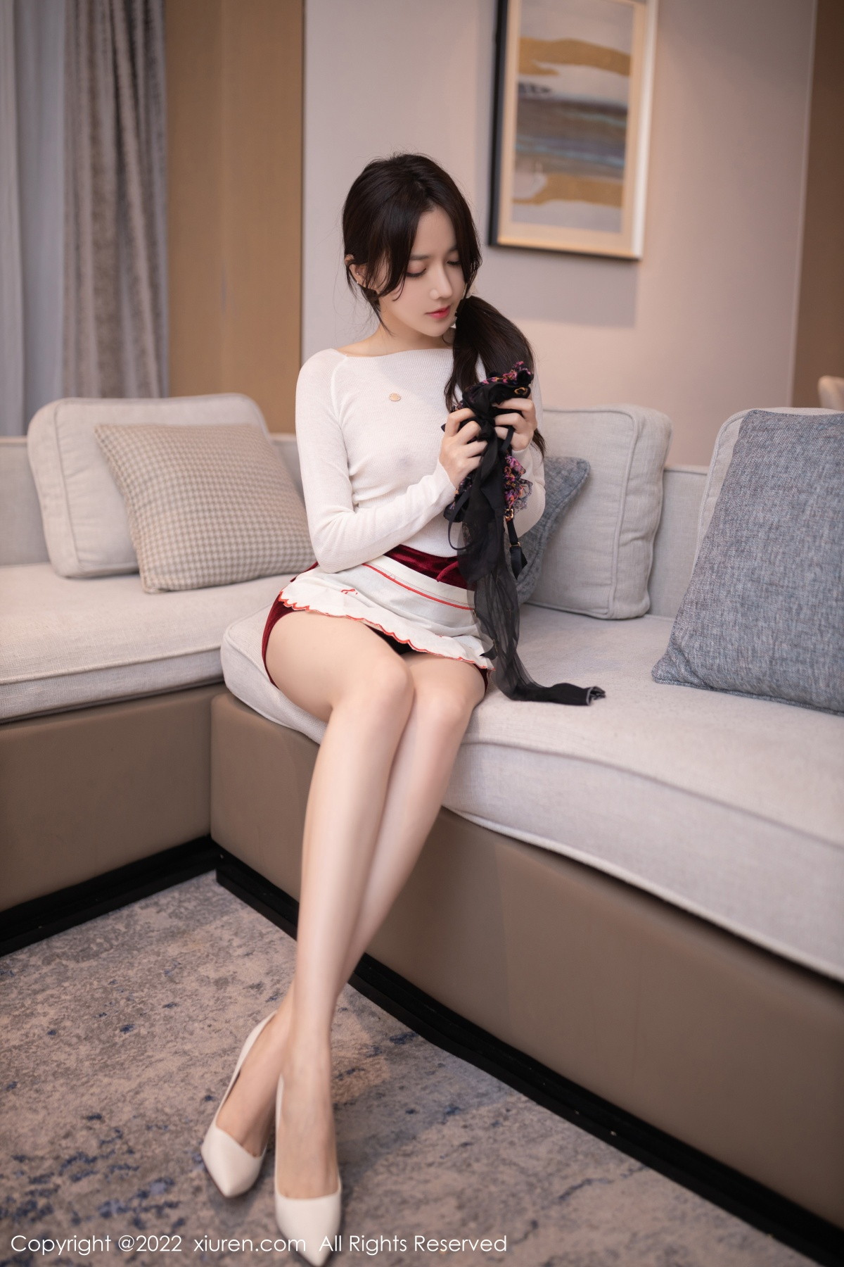 xgyw.top_XiuRen第5913期_模特鱼子酱Fish白色轻透上衣配性感红短裙露蕾丝内衣诱惑写真80P