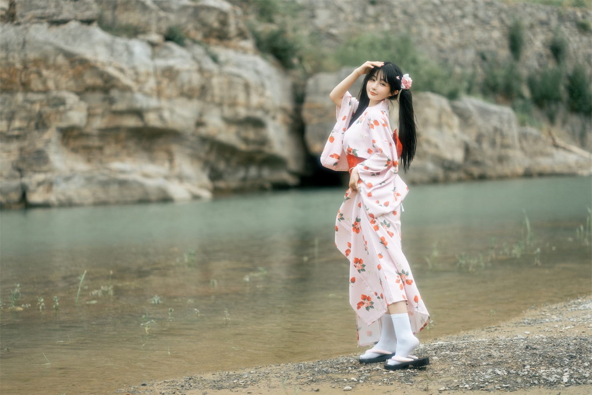 xgyw.top_网络美女桜井宁宁和服浴衣主题户外半脱露性感三点式内衣秀豪乳翘臀诱惑写真76P