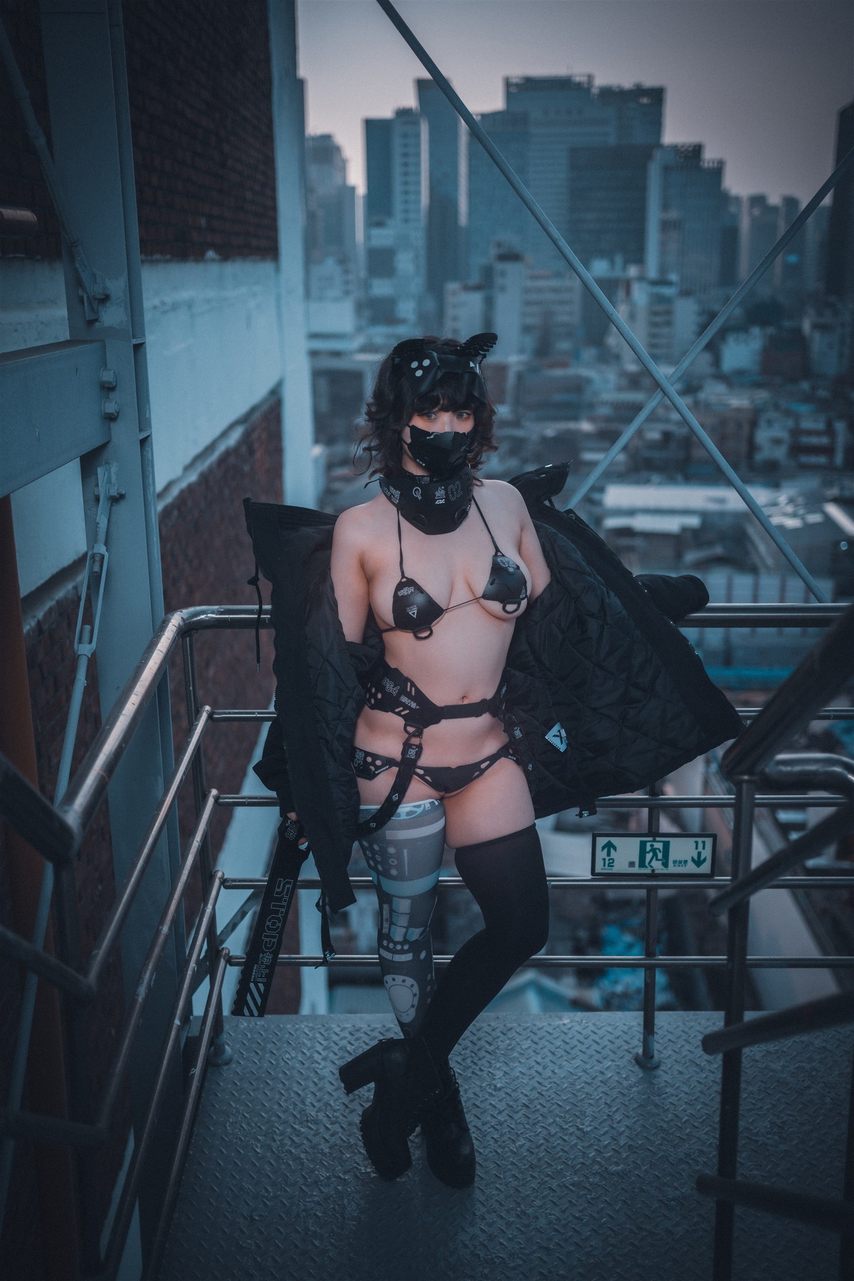 xgyw.top_[DJAWA]No.229_模特Mimmi_Rudy Codename Wolfgirl主题脱外衣露三点式内衣诱惑写真201P