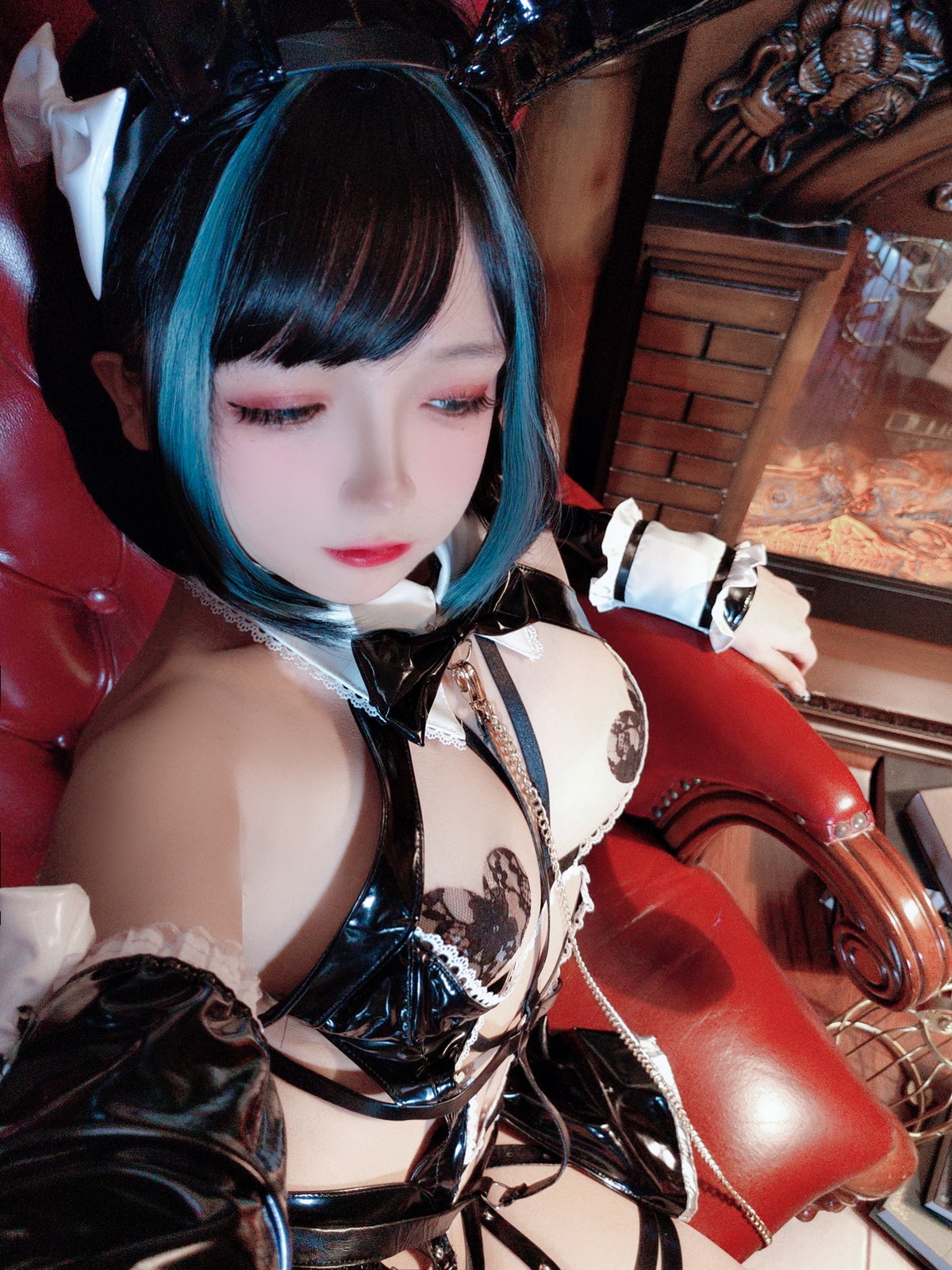 xgyw.top_Cosplay美女日奈娇万圣恶魔皮衣主题性感黑色皮质连体内衣秀豪乳遮点诱惑写真66P