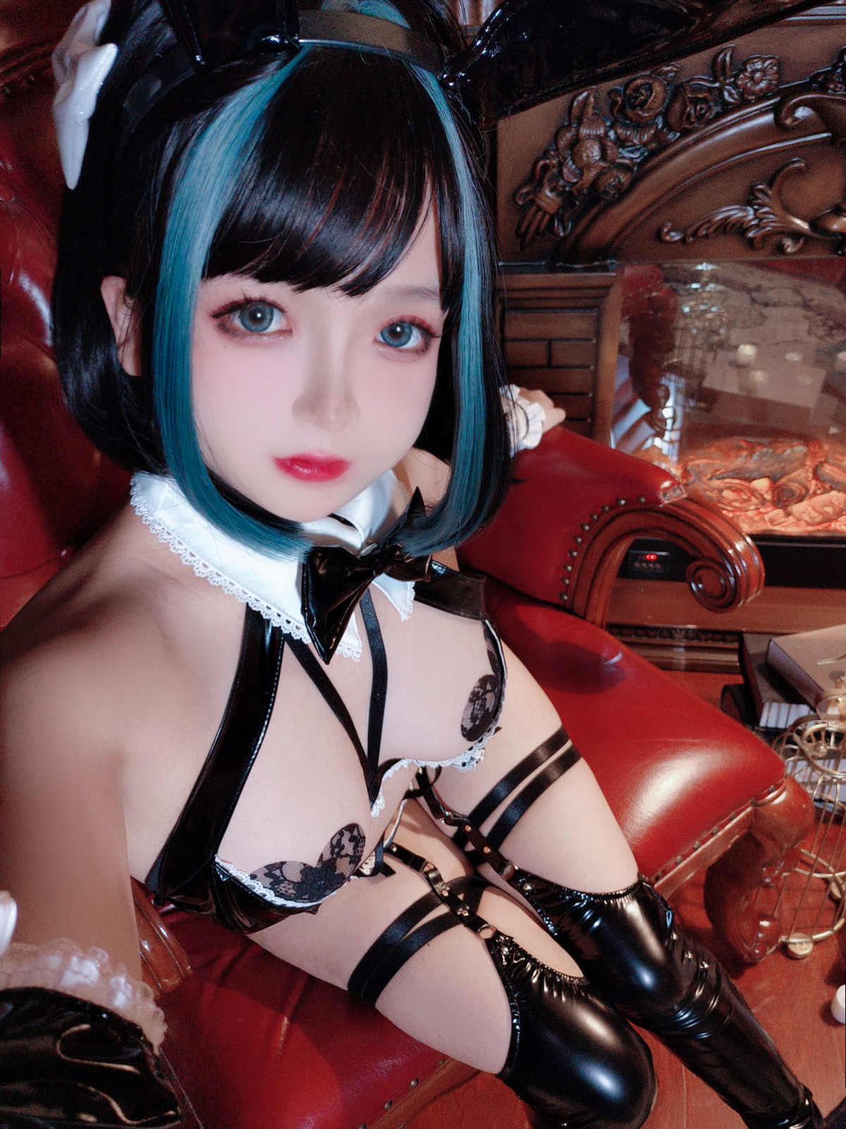 xgyw.top_Cosplay美女日奈娇万圣恶魔皮衣主题性感黑色皮质连体内衣秀豪乳遮点诱惑写真66P