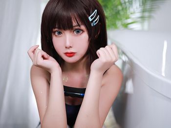 网络青春美女您的蛋蛋夏日泳装主题私人浴缸性感死库水比基尼泳衣湿身秀苗条身材骚扰写真40P