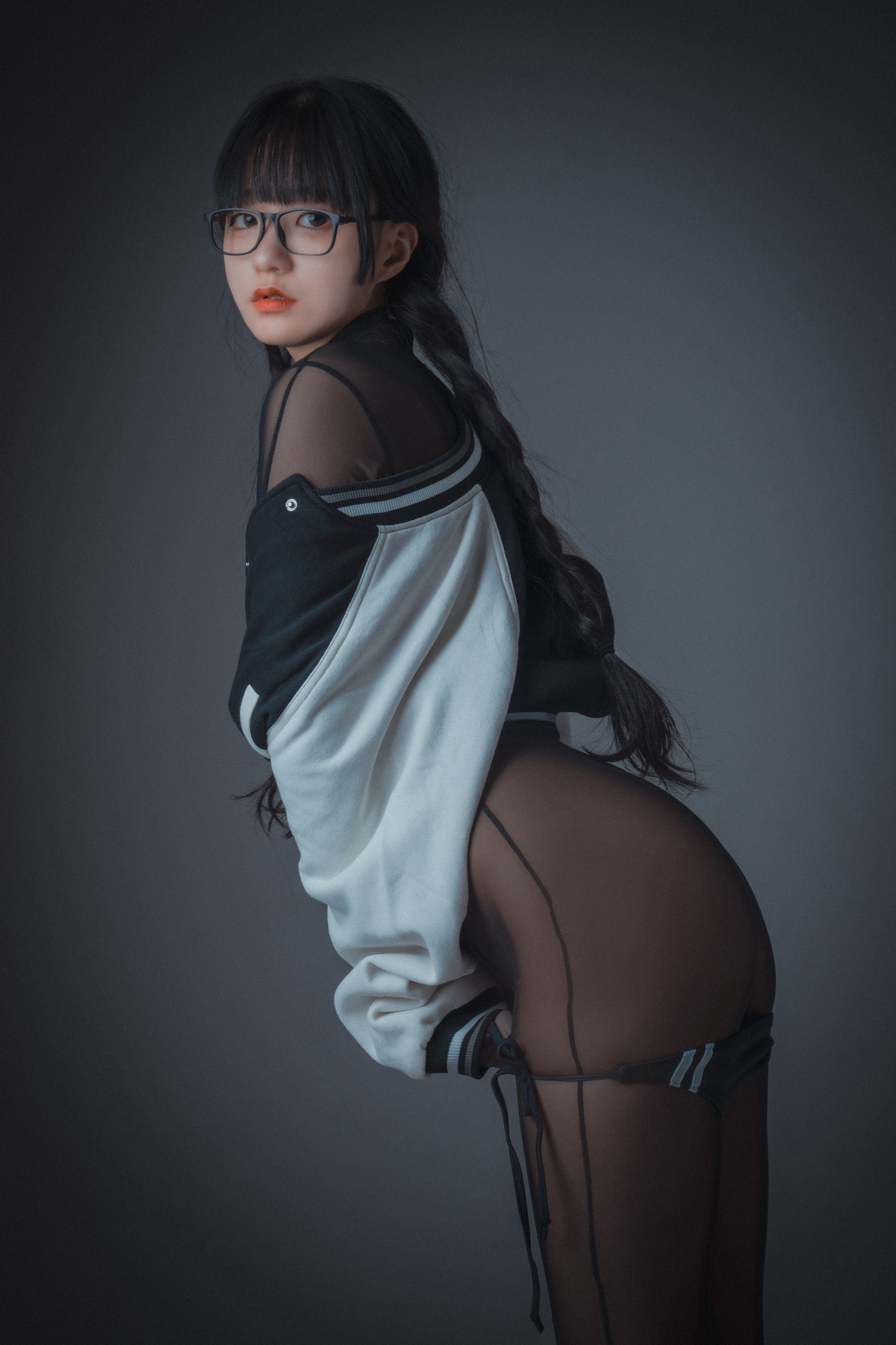 xgyw.top_[DJAWA]No.231_模特Jenny_Swimming Lesson主题性感连体泳衣配超薄黑丝诱惑写真111P