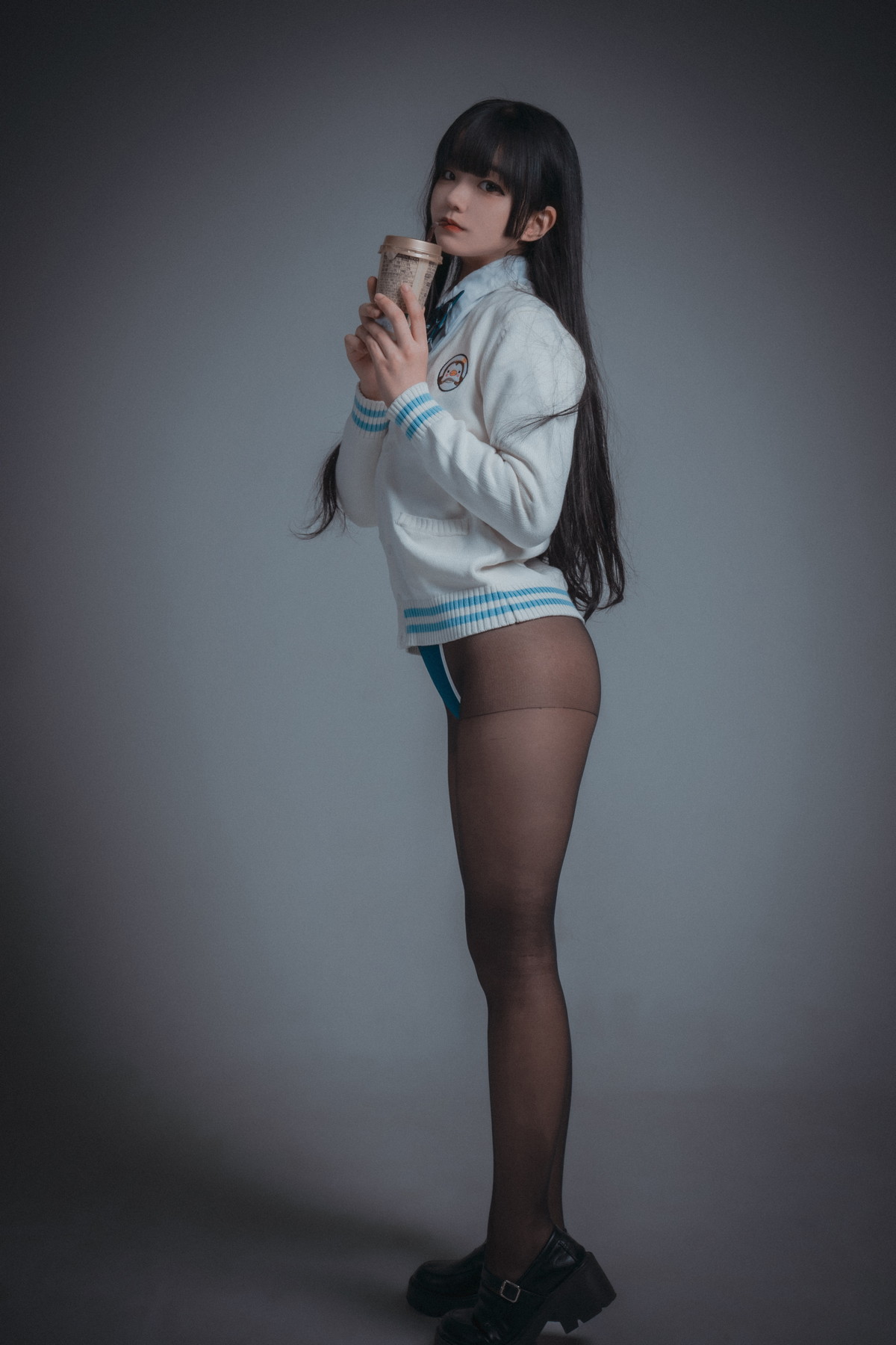xgyw.top_[DJAWA]No.231_模特Jenny_Swimming Lesson主题性感连体泳衣配超薄黑丝诱惑写真111P