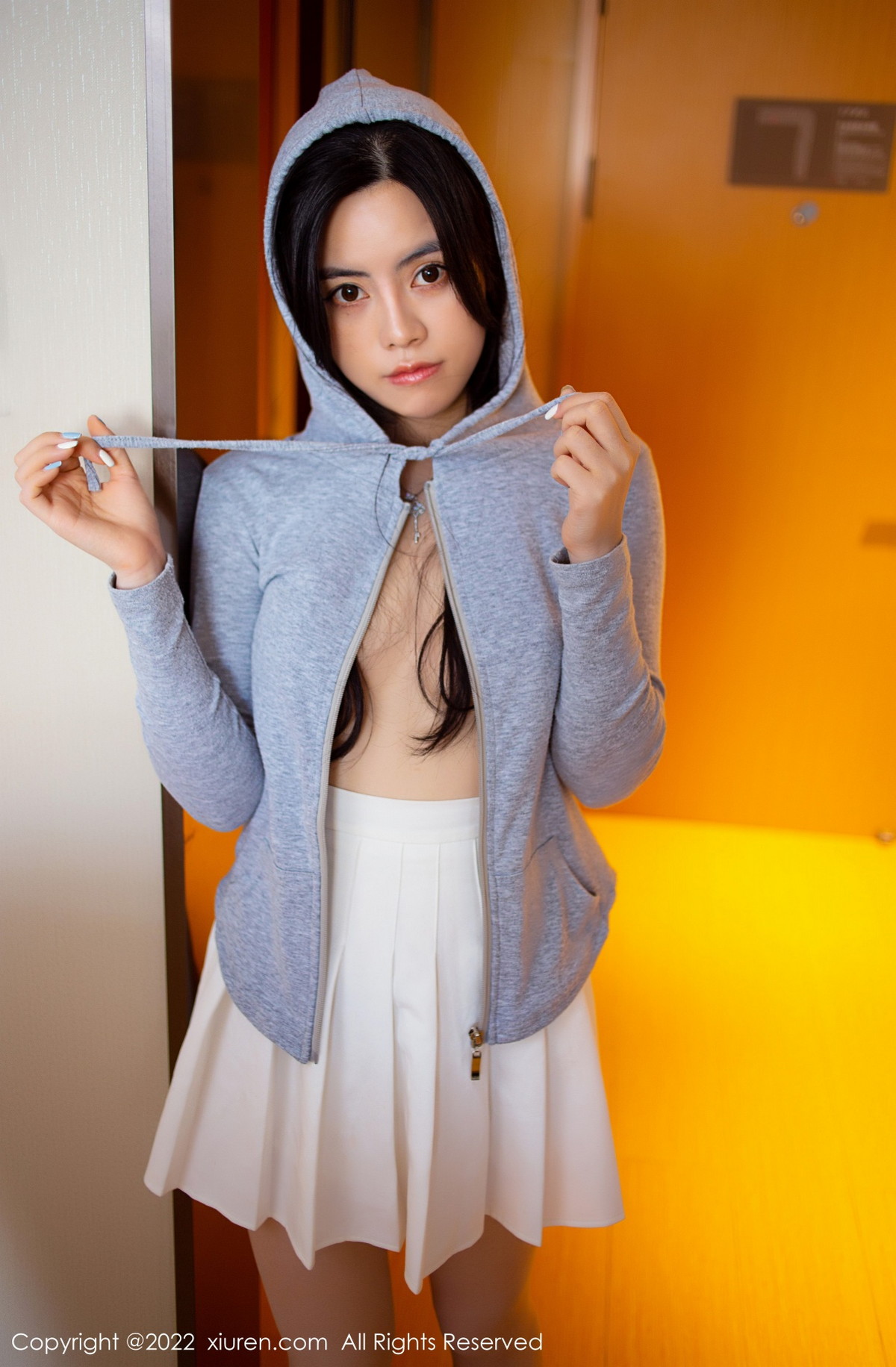 xgyw.top_XiuRen第5929期_模特白甜私房多套服饰性感白色真空系列秀完美身材迷人诱惑写真94P