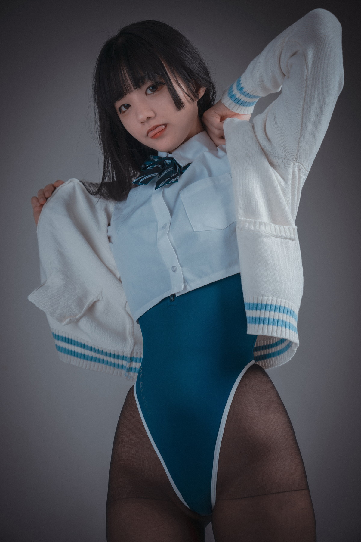 xgyw.top_[DJAWA]No.231_模特Jenny_Swimming Lesson主题性感连体泳衣配超薄黑丝诱惑写真111P