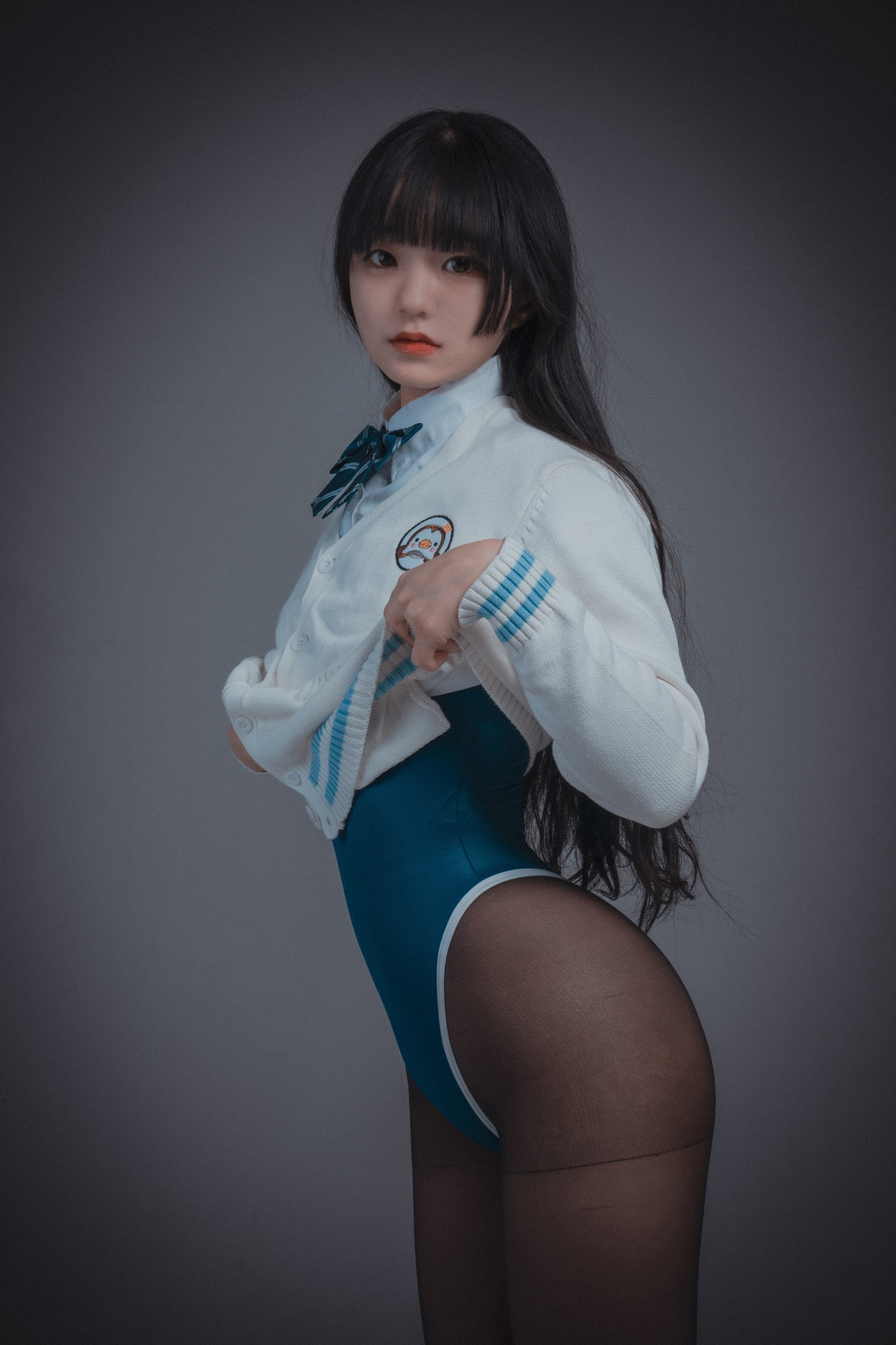 xgyw.top_[DJAWA]No.231_模特Jenny_Swimming Lesson主题性感连体泳衣配超薄黑丝诱惑写真111P