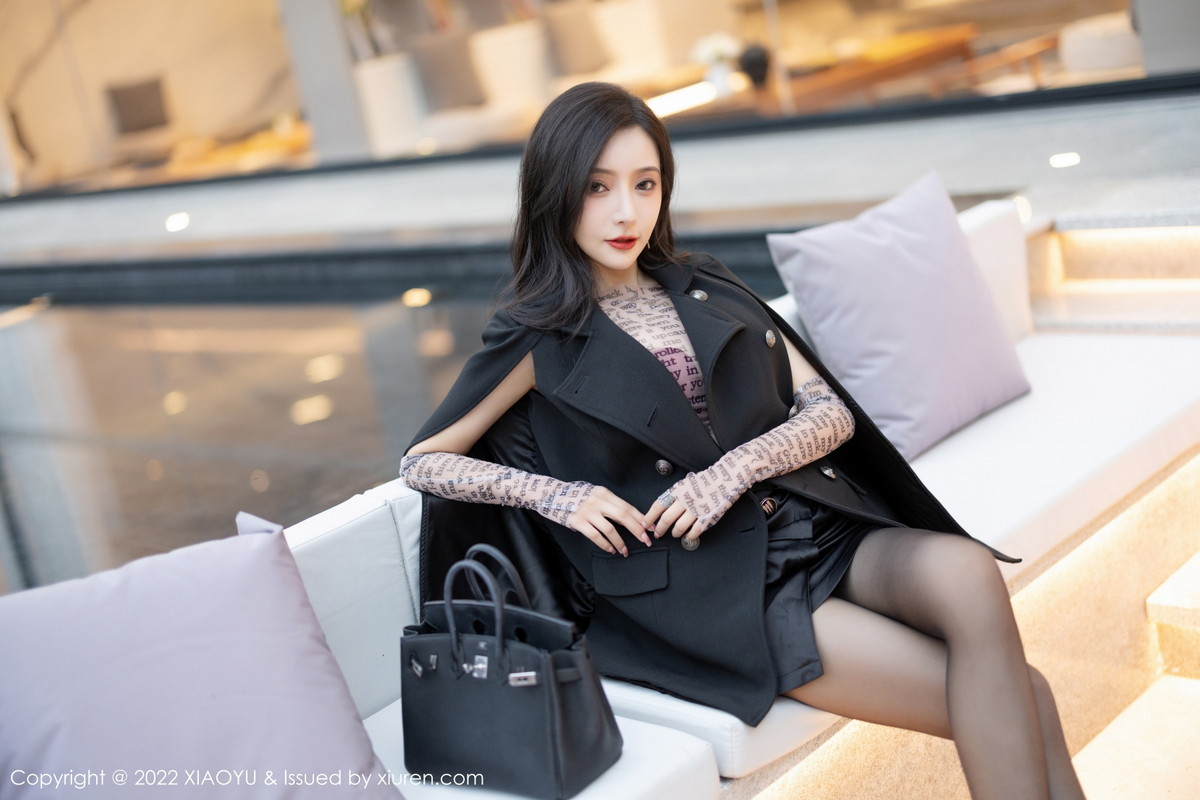 xgyw.top_[XiaoYu画语界]Vol.916_女神王馨瑶yanni半脱露轻透服饰配超薄黑丝秀惹火身材诱惑写真93P