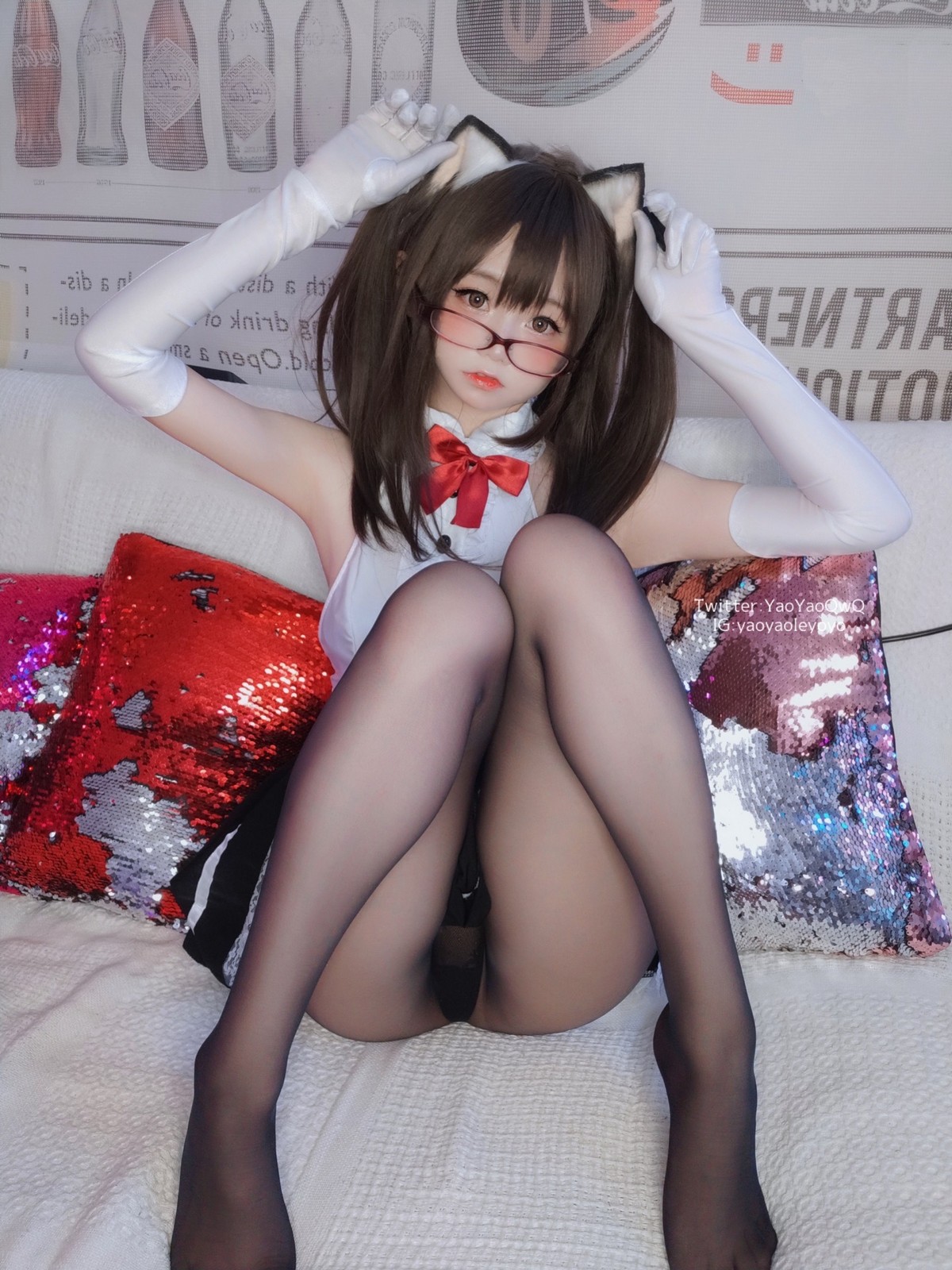 xgyw.top_网络美女软妹摇摇乐黑色紧身衣主题性感黑色短裙下超薄黑丝秀翘臀美腿诱惑写真100P