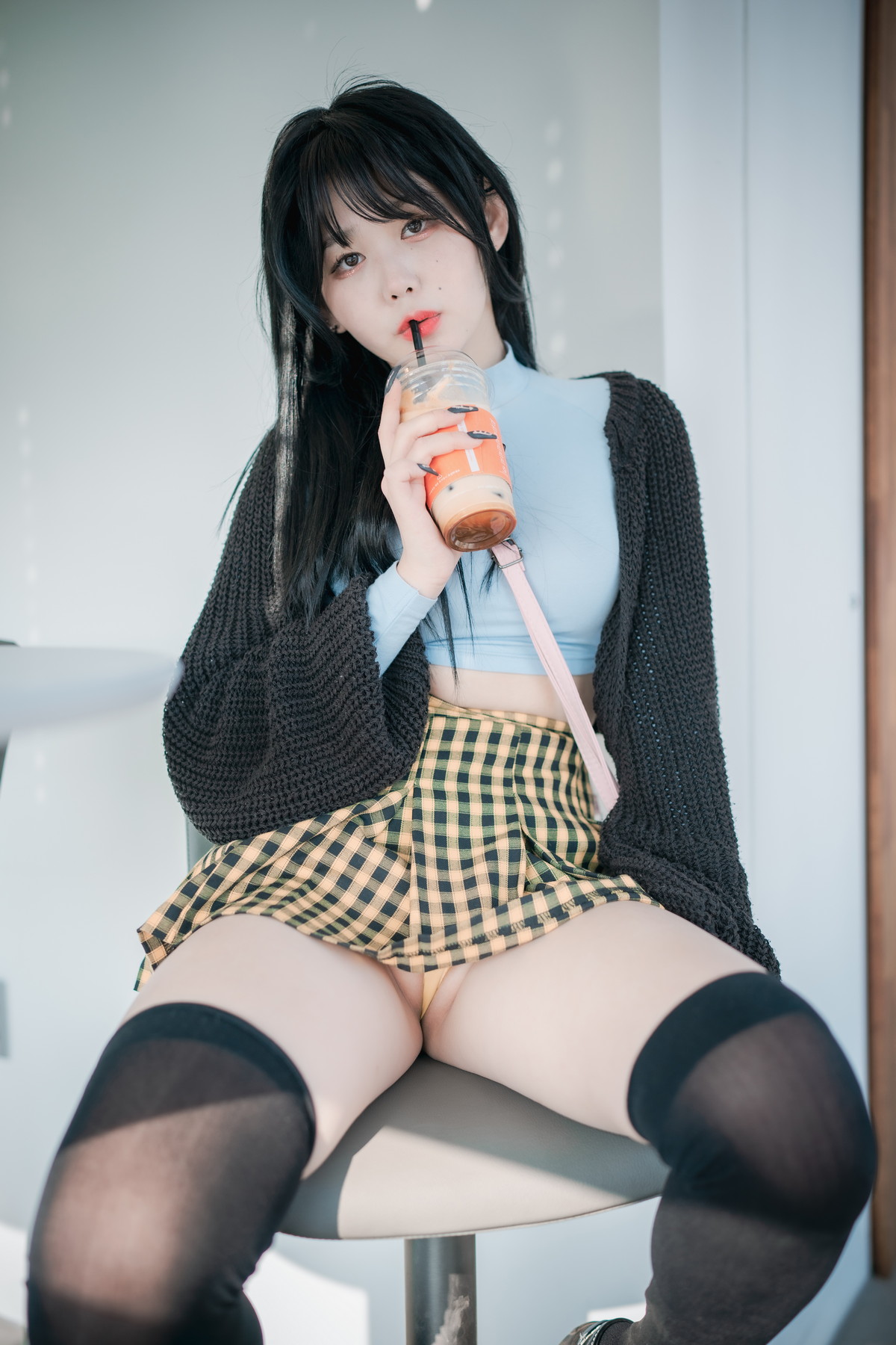 xgyw.top_[DJAWA]No.233_模特Zia_Early Spring Walk in March主题户外半撩制服秀翘臀诱惑写真141P