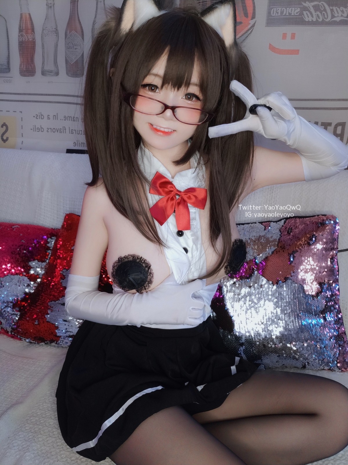 xgyw.top_网络美女软妹摇摇乐黑色紧身衣主题性感黑色短裙下超薄黑丝秀翘臀美腿诱惑写真100P