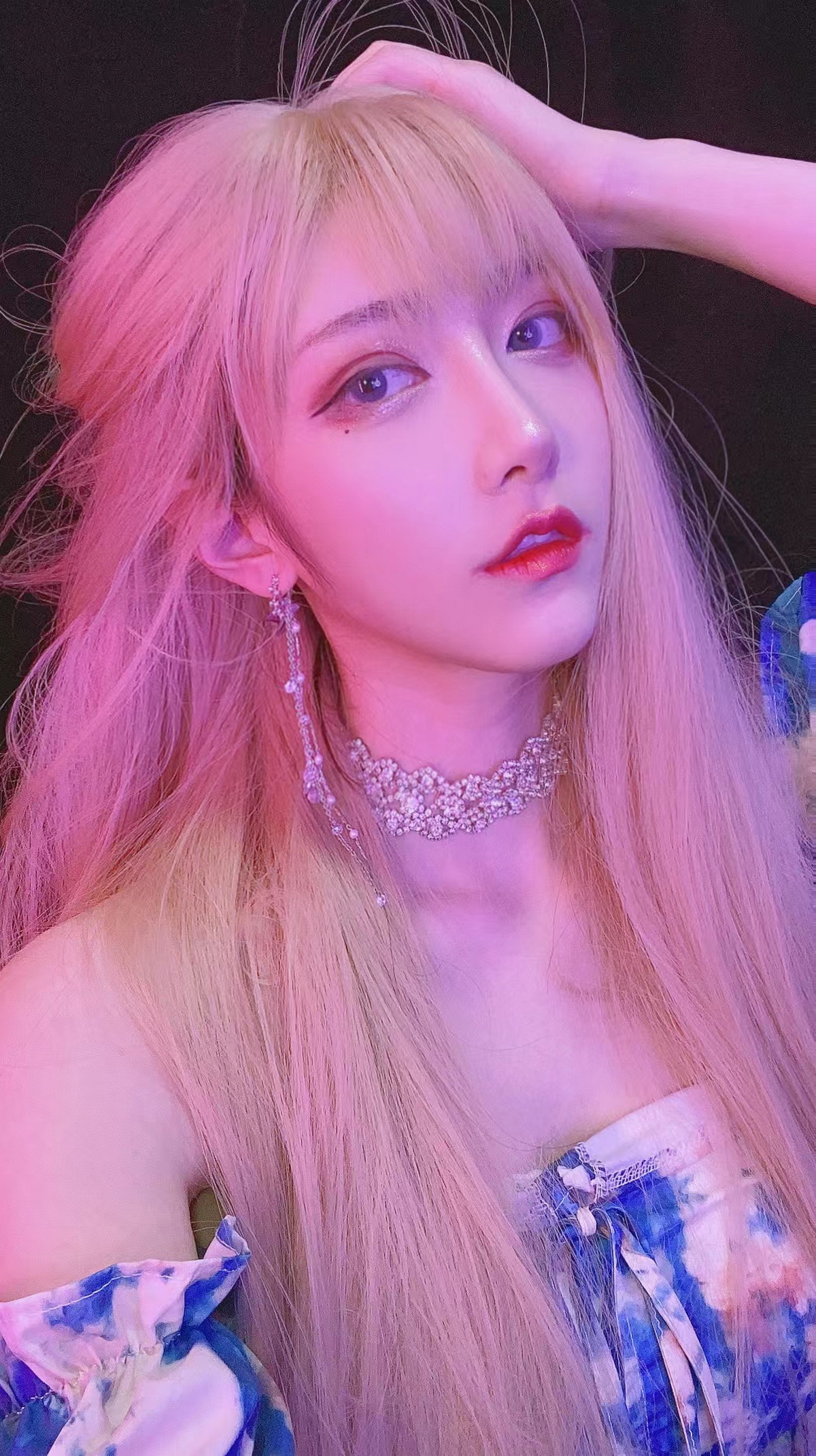 xgyw.top_人气Coser啾小妍日常系列精选主题多套性感服饰秀完美身材靓丽迷人写真233P