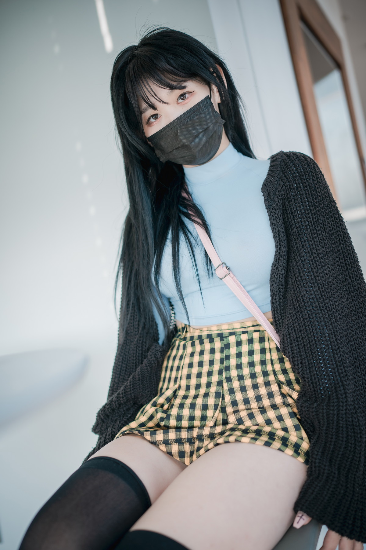 xgyw.top_[DJAWA]No.233_模特Zia_Early Spring Walk in March主题户外半撩制服秀翘臀诱惑写真141P
