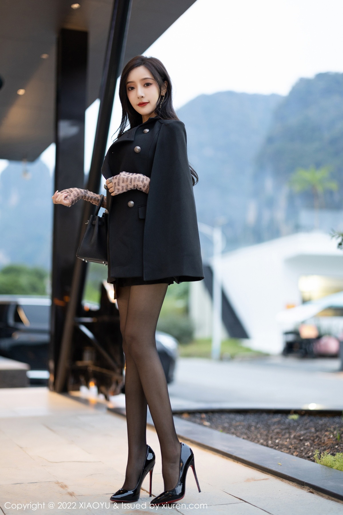 xgyw.top_[XiaoYu画语界]Vol.916_女神王馨瑶yanni半脱露轻透服饰配超薄黑丝秀惹火身材诱惑写真93P